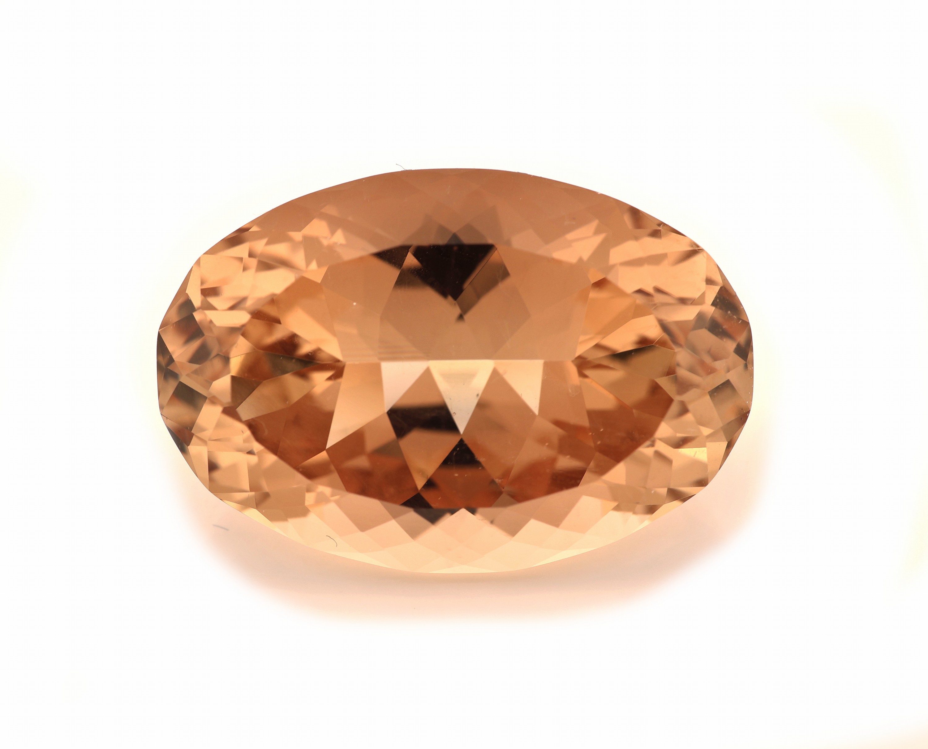 Loser Imperial Topas, ca. 39.06 ct, ovalfacett., Light Reddish Orange, ca. 24.9 x 17.0 x 12.4 mm