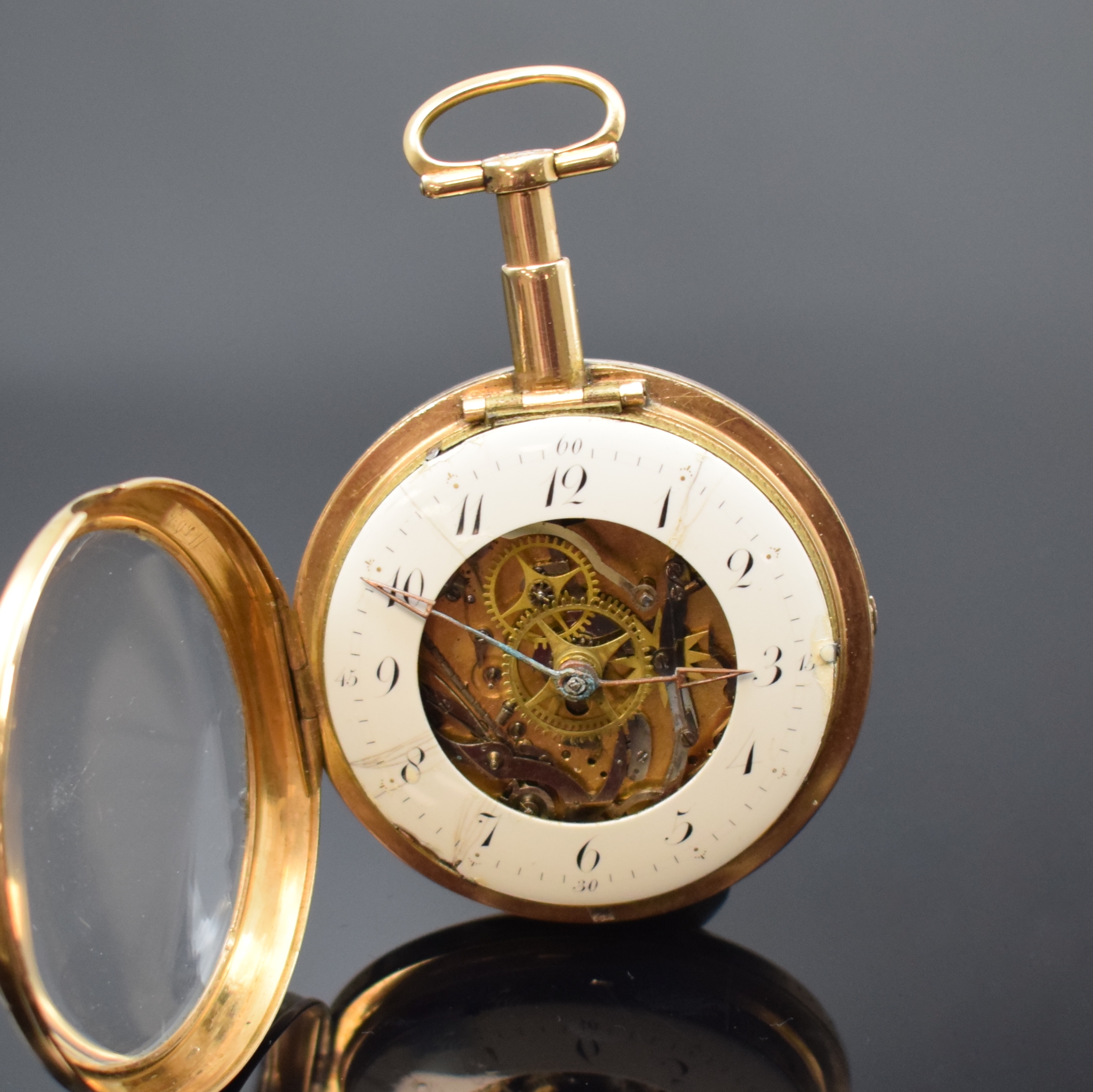 Detail b: WUNDERLICH Darmstadt frühe Zylinderuhr mit Repetition in RG 750/000, Deutschland um 1800, fein grav. Geh. m. langem Pendant, Emailziffernring stark ...