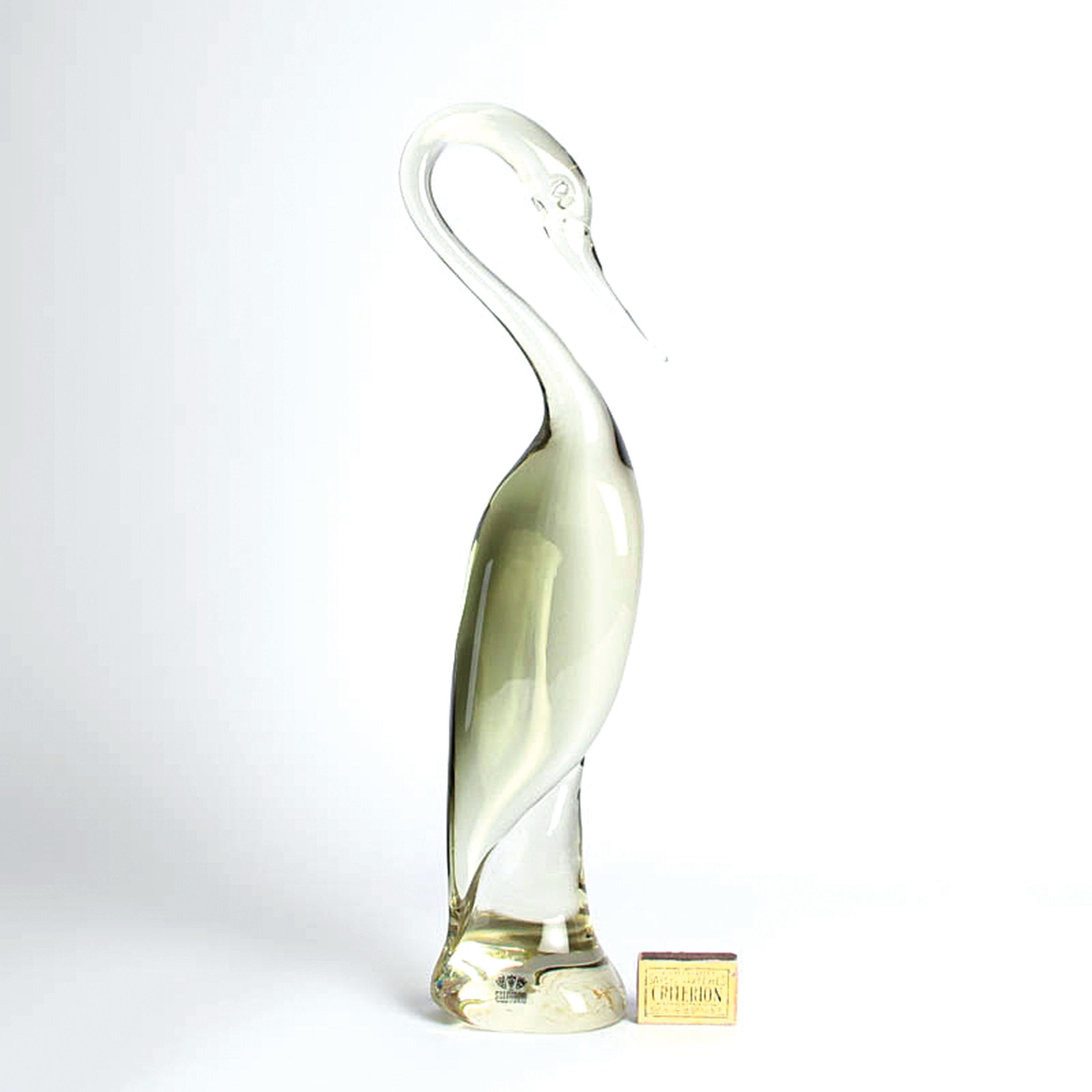 Detail a: Paar Glasskulpturen Reiher, Fratelli Toso, Murano, 1970er-Jahre, grün-grau getöntes Glas, schwere Qualität, je mit Originaletikett, H. 51/66 cm