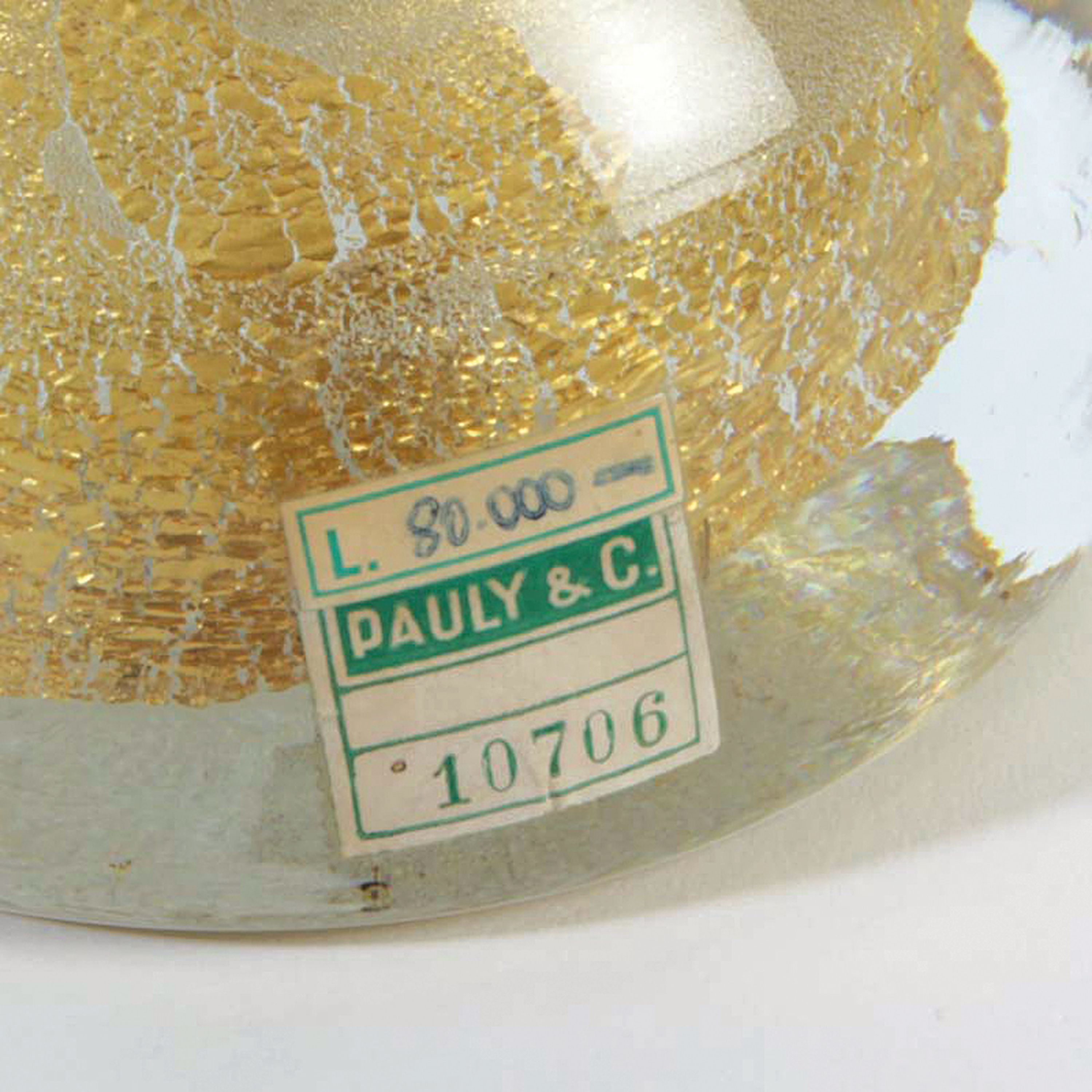 Detail f: Zwei Glasskulpturen Fische, wohl Aureliano Toso und Alfredo Barbini, Murano, Fisch auf Welle reitend, am Boden signiert A. Barbini, H. 24 cm; Fisch, ...