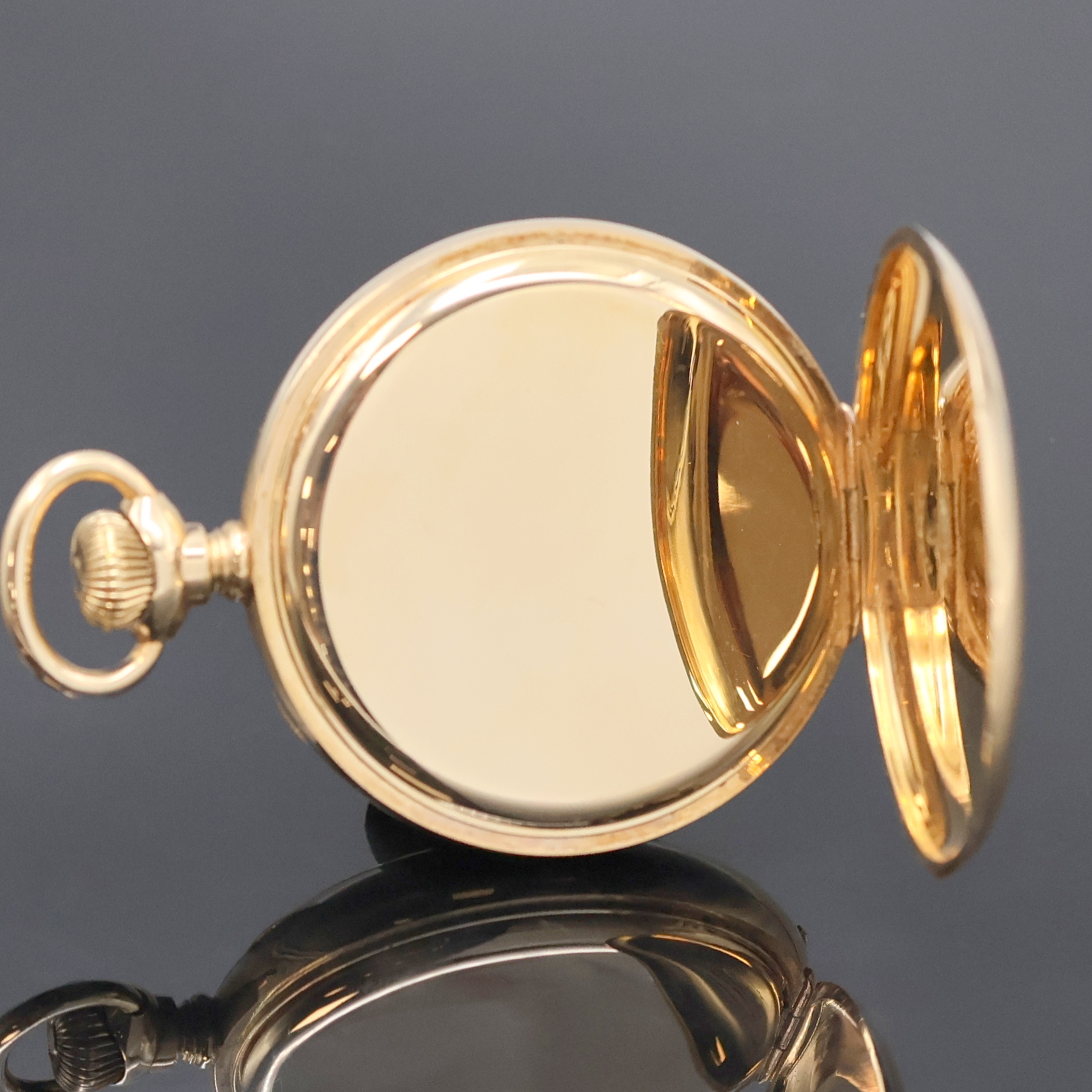 Detail b: WALTHAM offene Herrentaschenuhr in GG 585/000, USA um 1900, glattes Geh., Goldcuvette, Emailzifferbl. riss., gebl. Zeiger korr., arab. Zahlen, kl. ...