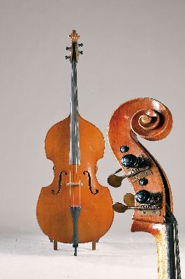 Image Kontrabass, deutsch, ca. 100 Jahre alt, Fichte und Ahorn, mit zweitem Griffbrett ...