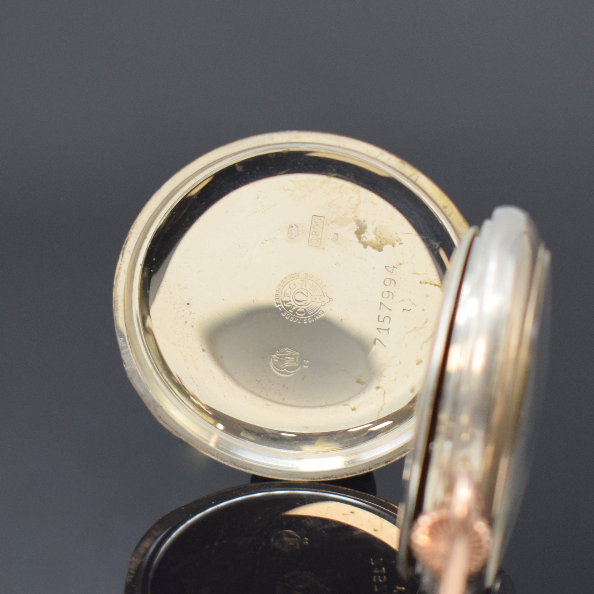 Detail b: OMEGA offene, nahezu neuwertige Herrentaschenuhr mit 24-Stundenanzeige in Silber, Schweiz um 1925, guill. Silbergeh. m. verg. Rändern, Cuvette m. ...