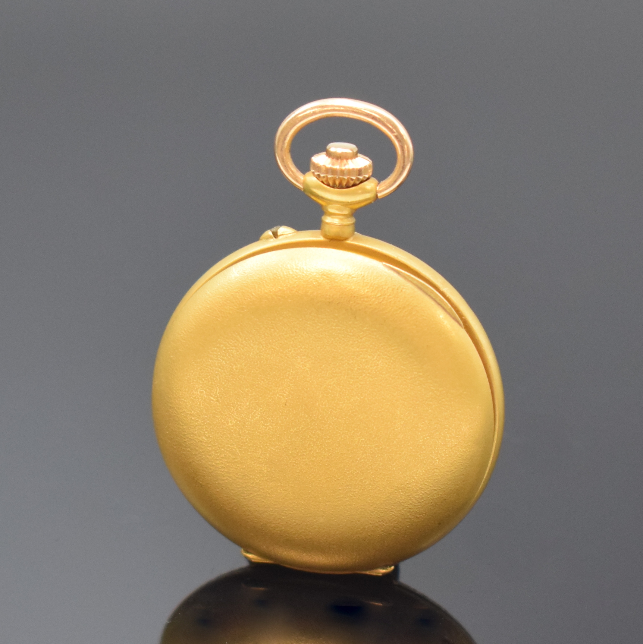 Detail b: Damensavonette im Jugendstilgehäuse mit Altschliffdiamant in GG 750/000, Schweiz um 1900, matt., aufw. verz. 3-Deckel Goldgeh., Sprungdeckel im ...