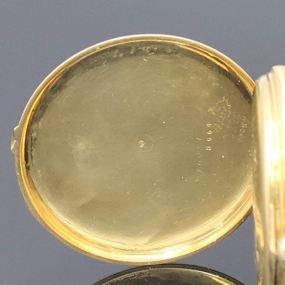 Detail d: PILLARD á Paris offene Taschenuhr in GG 750/000, Schweiz/Frankreich um 1860, Schlüsselaufzug, Geh. dell., geriffelter Rand, guill. Rückdeckel, ...