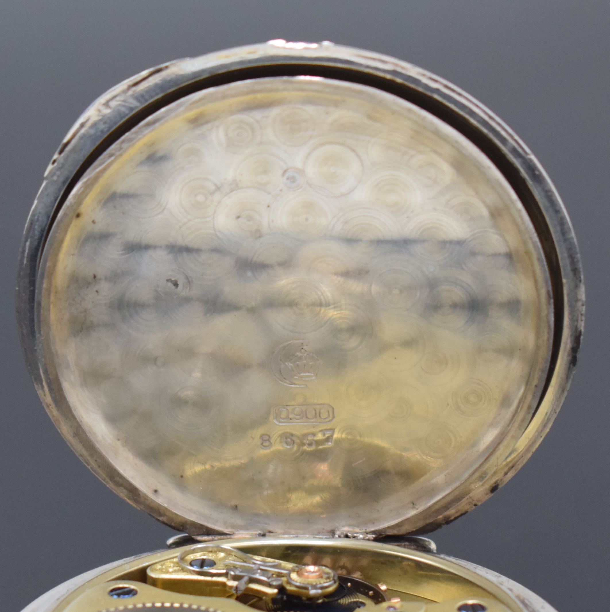 Detail d: RICHARD GLAESER Herrensavonette in Silber, Deutschland um 1900, glattes Lucia-Geh. mit Werk nicht nummerngleich, 3-teil. Emailzifferbl. m. arab. ...