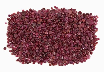 Image Lot lose Rubin-Cabochons zus. ca. 502 ct