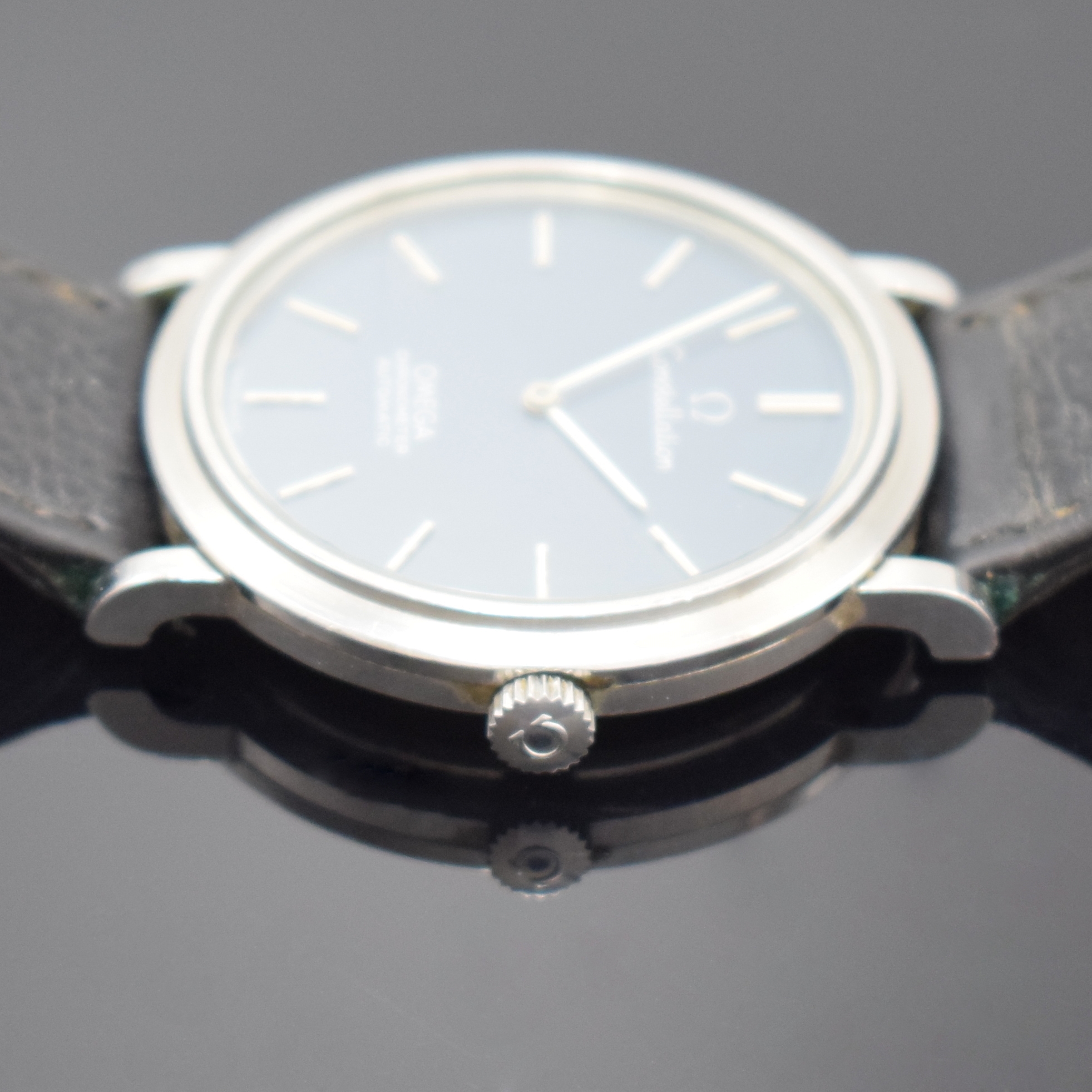 Detail c: OMEGA Constellation Armbanduhr Referenz 157. 0001 in Stahl, Schweiz um 1968, Automatik, flaches, 3-tlg. Geh., Boden m. Sternwarten- Symbol u. ...
