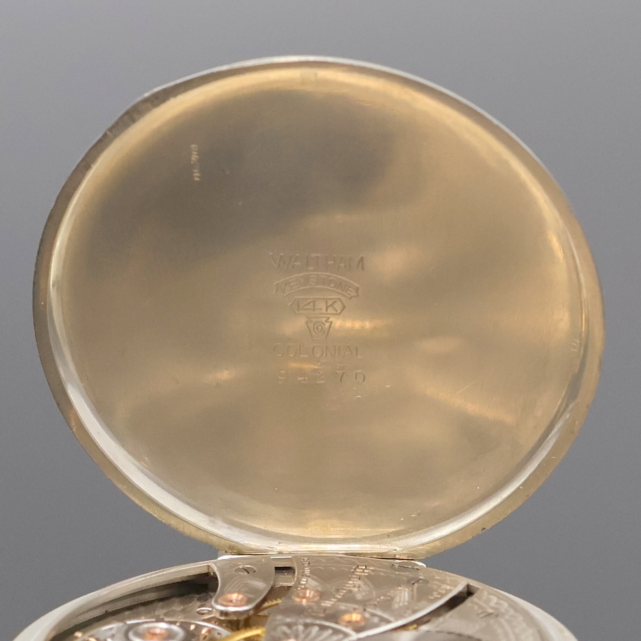 Detail c: WALTHAM Frackuhr mit digitaler Sekunde in WG 585/000, USA um 1930, Handaufzug, Geh. dell., grav. Rand, silb. Duoton-Zifferbl. m. gold. Zahlen, gebl. ...