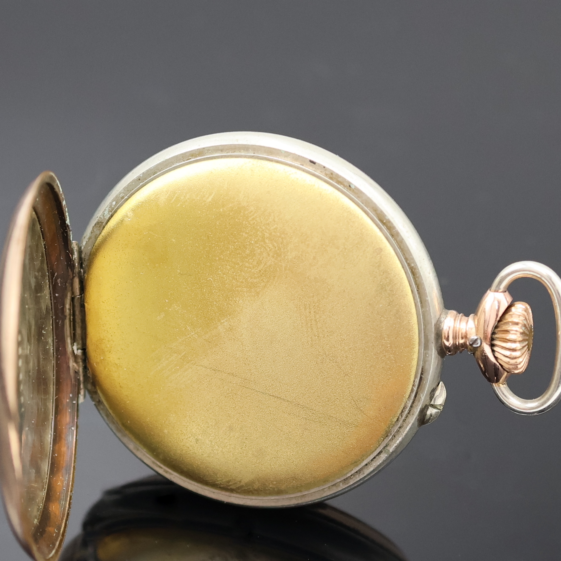 Detail b: A. LANGE & SÖHNE-DUF-Taschenuhrwerk im späteren Nickelgehäuse, Deutschland um 1895, Geh. teils verg., Emailzifferbl. rest., arab. Zahlen, gold. ...