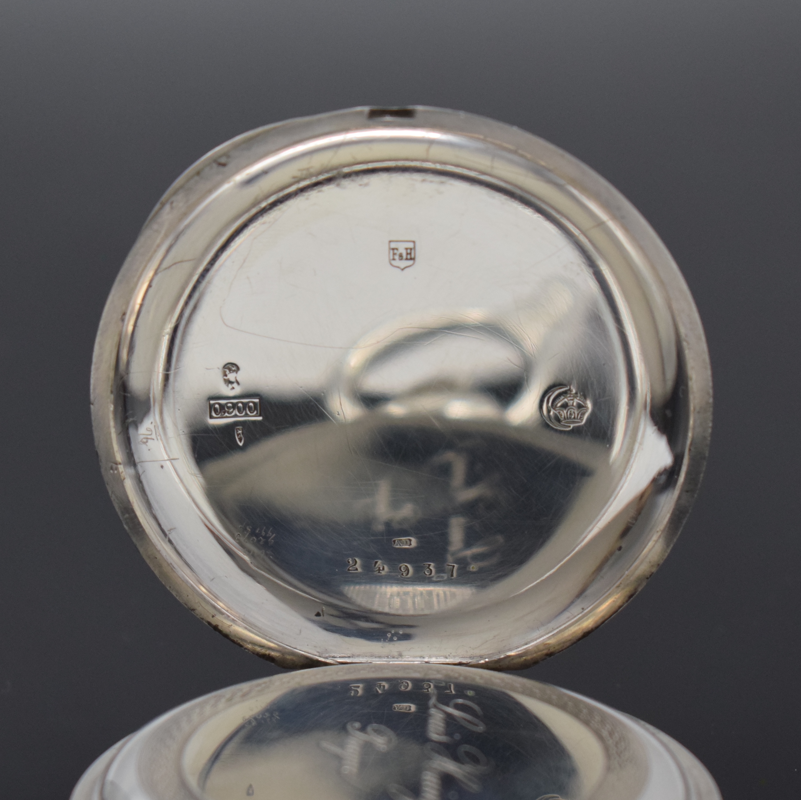 Detail c: VACHERON & CONSTANTIN Taschenuhrwerk im Alex. Hüning Silbergehäuse, Schweiz um 1910, guill. Geh. berieb. m. Gold-Scharnieren, Emailzifferbl. ...