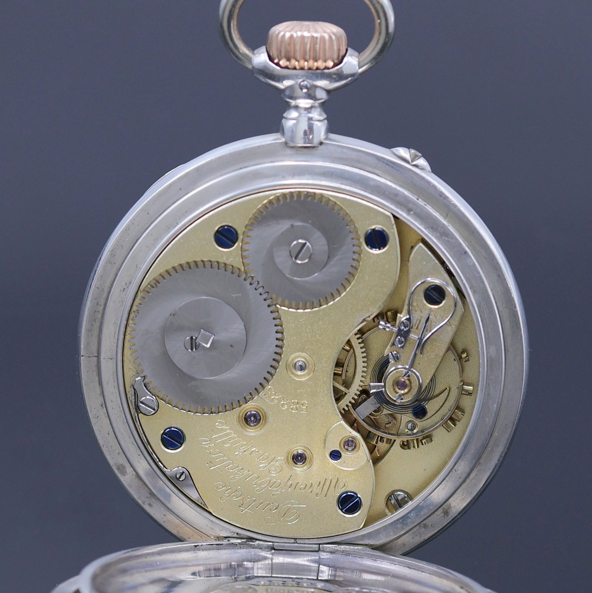 Detail e: A. LANGE & SÖHNE -DUF- offene Silbertaschenuhr, Deutschland um 1910, glattes Lucia-Geh., gekürzte Goldscharniere, 3-tlg. Emailzifferbl. riss., ...