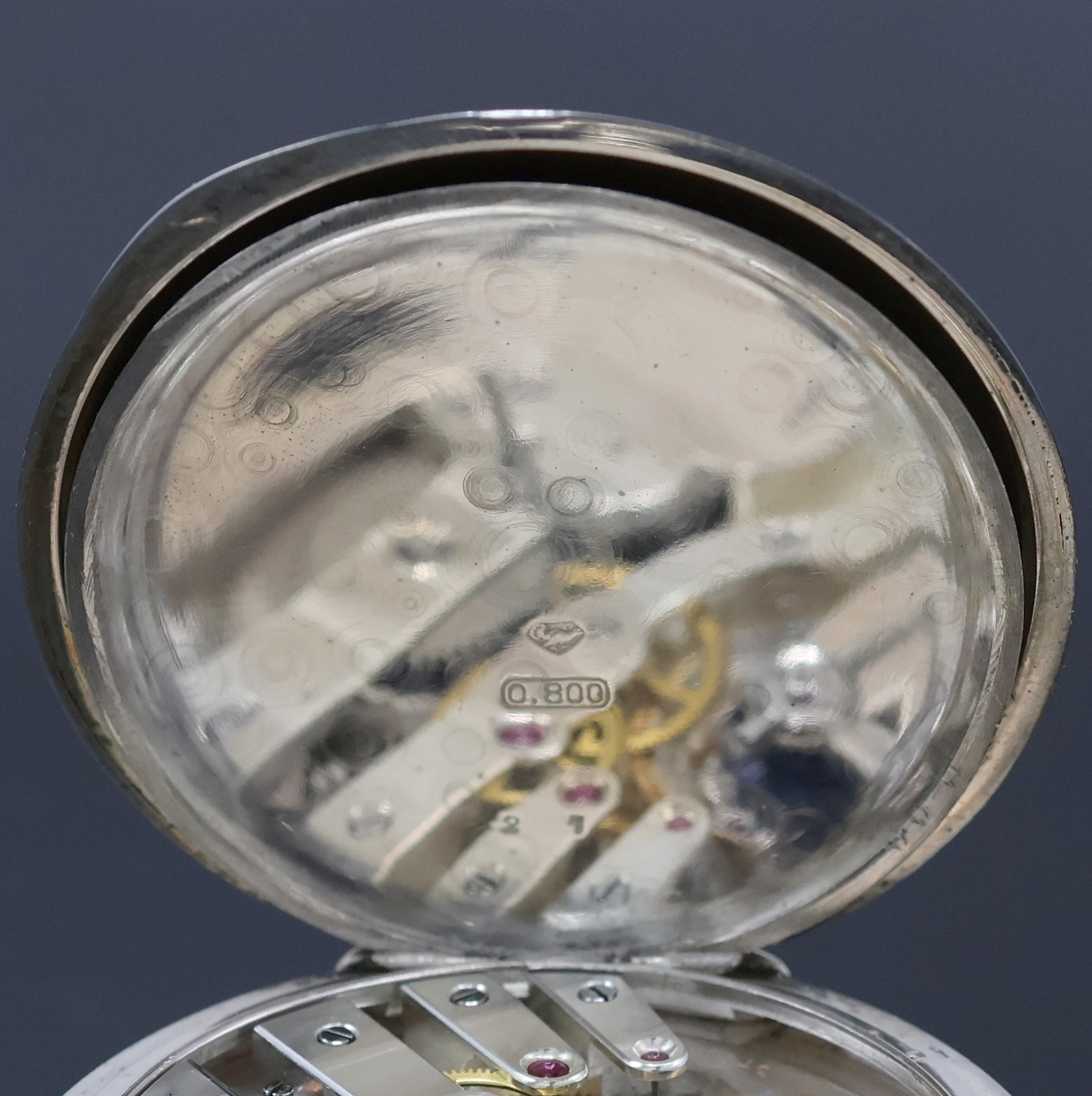 Detail c: UHRMACHERSCHULE Neuchâtel offene Taschenuhr in Silber, Schweiz um 1920, glattes Geh., Emailzifferbl. m. arab. Zahlen, kl. Sek. b. 6, gebl. Zeiger, ...