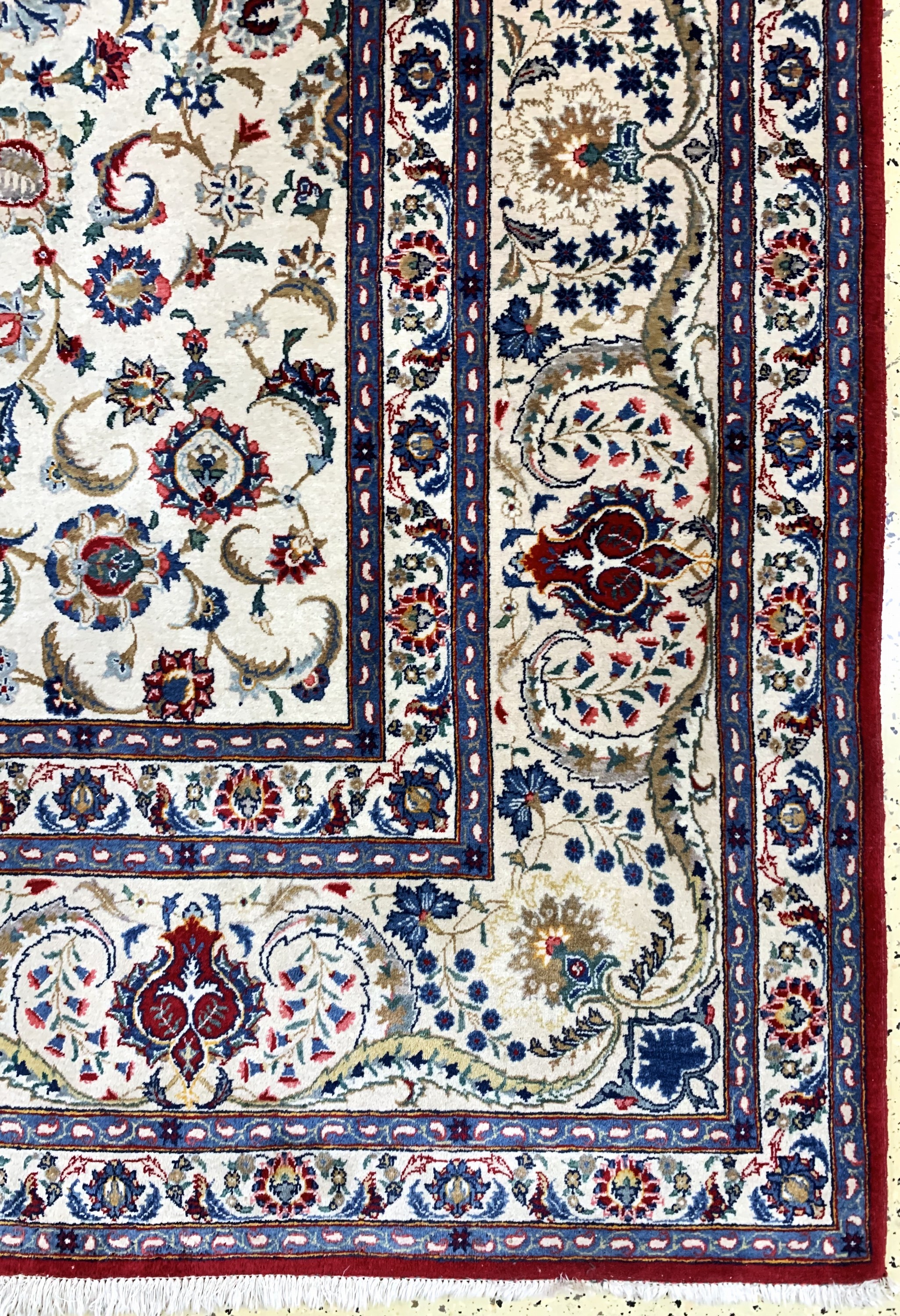 Detail a: Keschan , Persien, Wolle auf Baumwolle, ca.410 x 318 cm, EHZ: 2-3, verschmutzt, verblasst