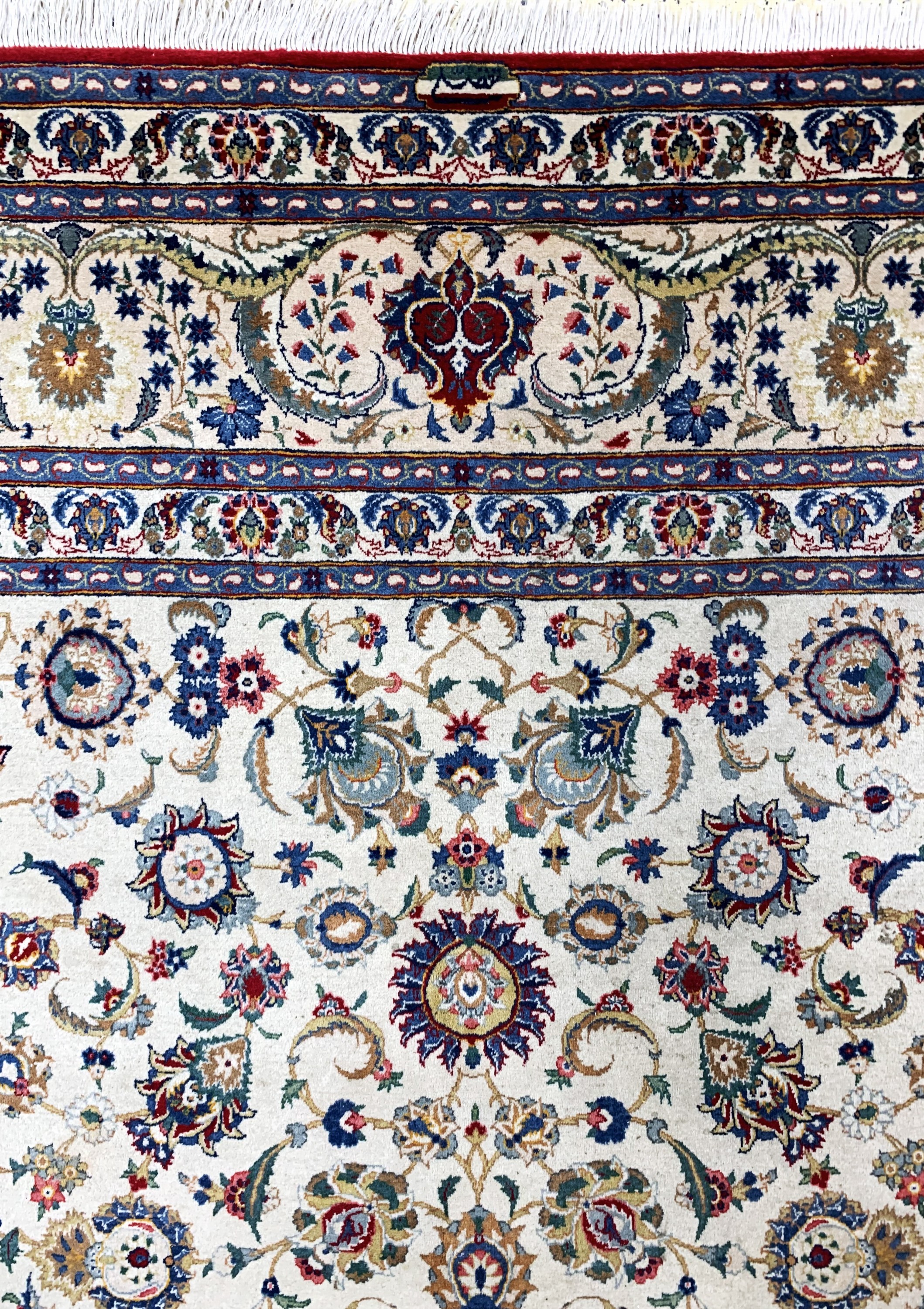 Detail e: Keschan , Persien, Wolle auf Baumwolle, ca.410 x 318 cm, EHZ: 2-3, verschmutzt, verblasst