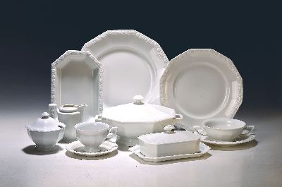Image 70 Teile Porzellan, Rosenthal, Maria weiß, 3 flache Teller 25cm, 9 tiefe Teller ...