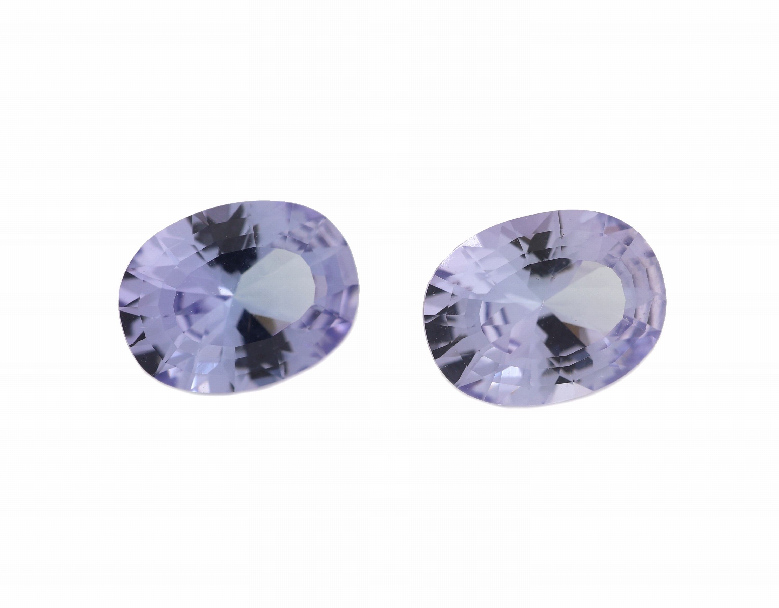 Detail a: Lot 2 lose Tansanite, zus. ca. 3.15 ct, ovalfacett.