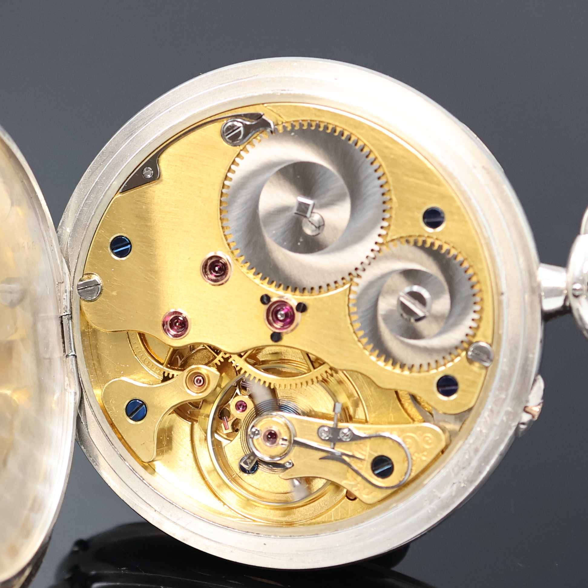 Detail d: UHRENFABRIK AG Glashütte offene Taschenuhr in Silber, Deutschland um 1930, glattes Geh. im Rückdeckel grav. "Uhrenfabrik Akt. Ges. Glashütte. ...
