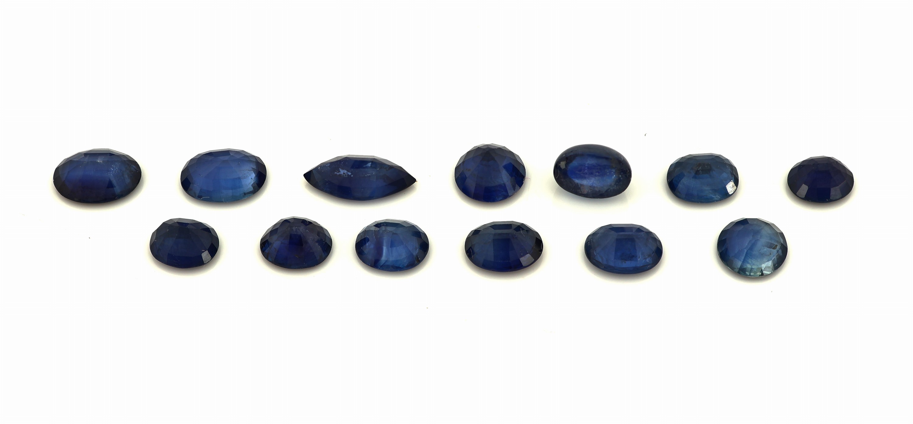 Detail a: Lot 13 lose Saphire, zus. ca. 8.67 ct, versch.Schliffformen, Größen und Farbnuancen