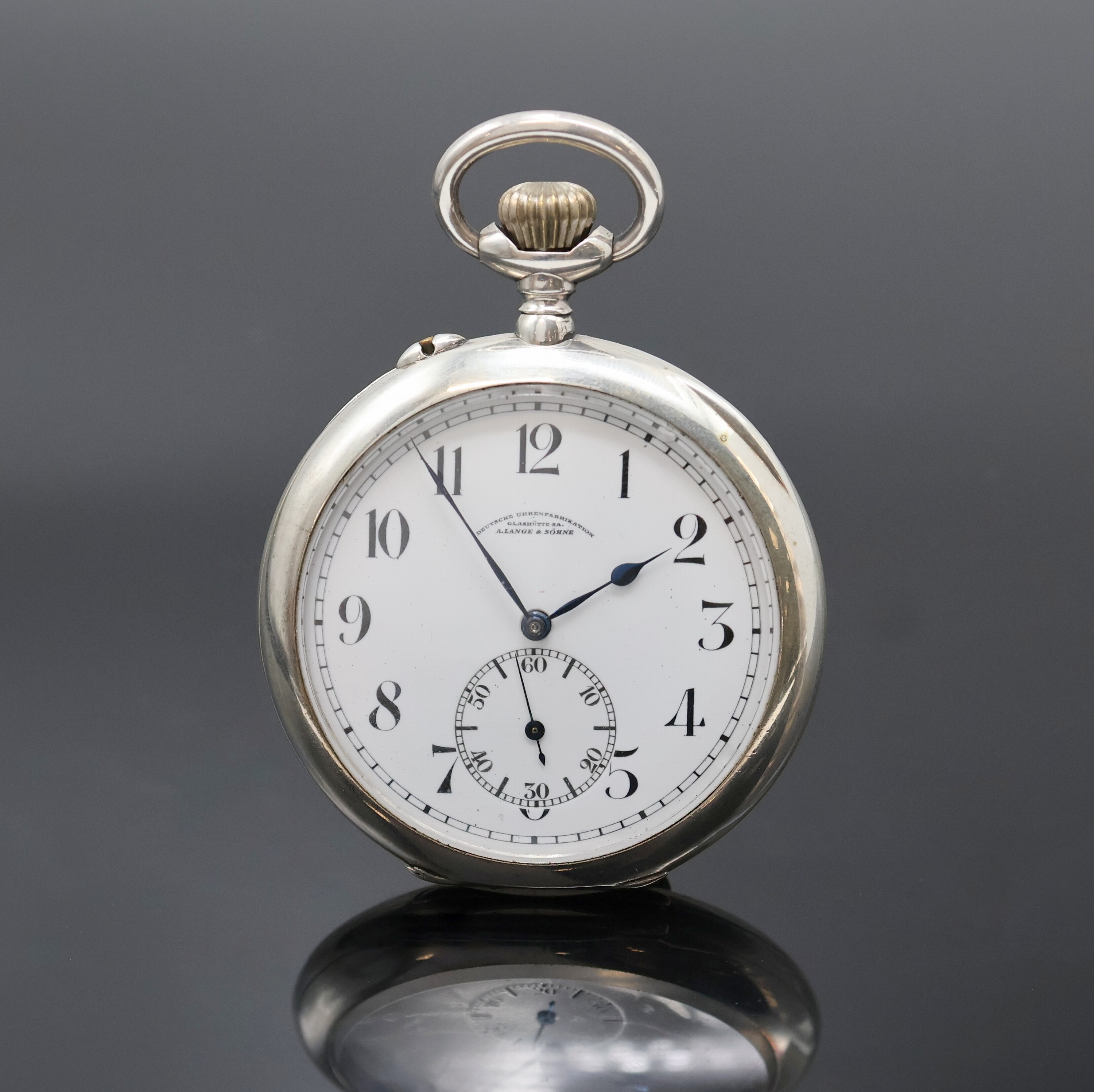 J.ASSMANN Glashütte große B-Uhr in Silber, Deutschland um 1920, guill. Geh. dell./berieben, Rückdeckel m. Monogramm, beschädigtes ...