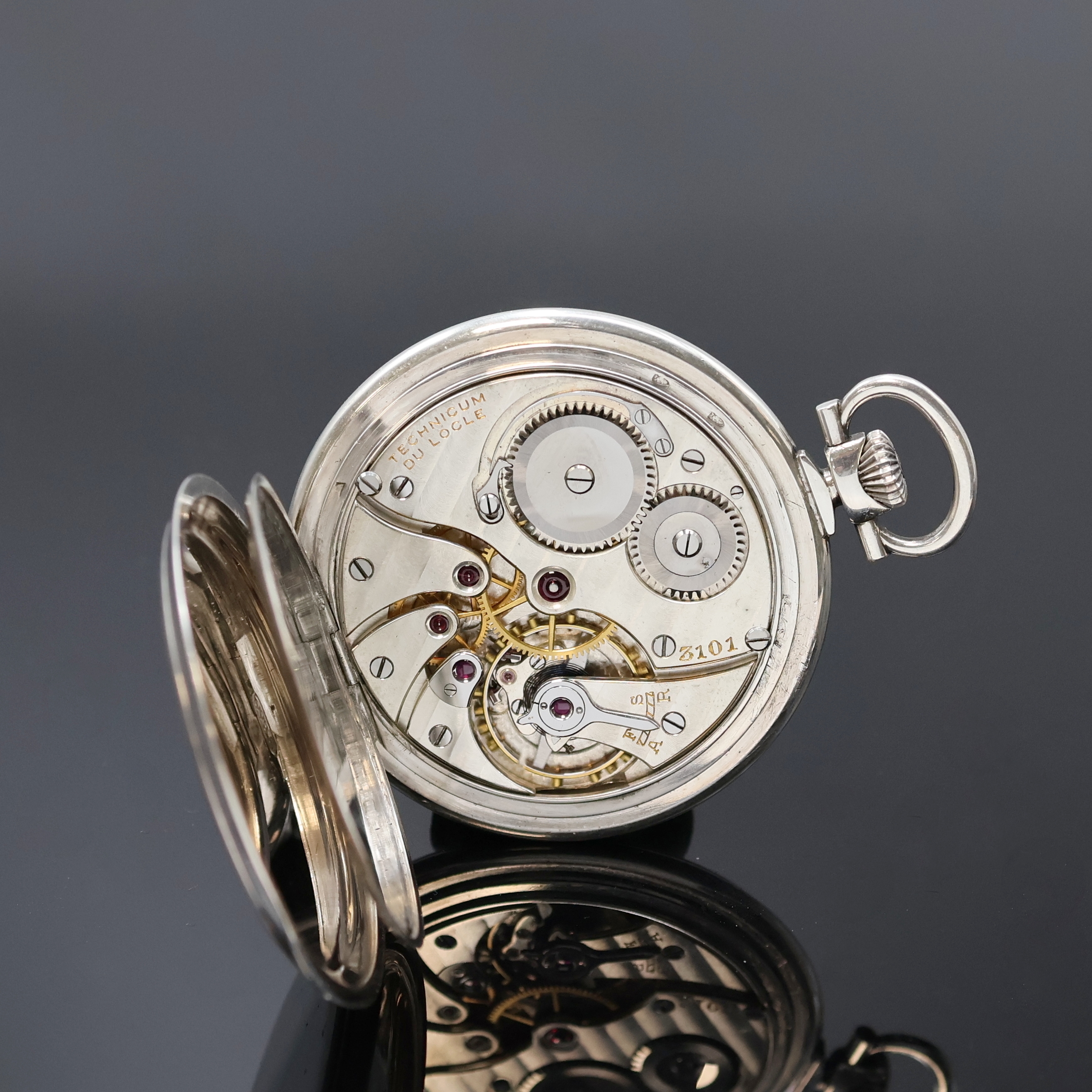 Detail e: UHRMACHERSCHULE Le Locle kleine offene 900er Silbertaschenuhr, Schweiz um 1930, glattes Geh. m. kurzem Pendant, sign. Emailzifferbl., Breguetzahlen ...