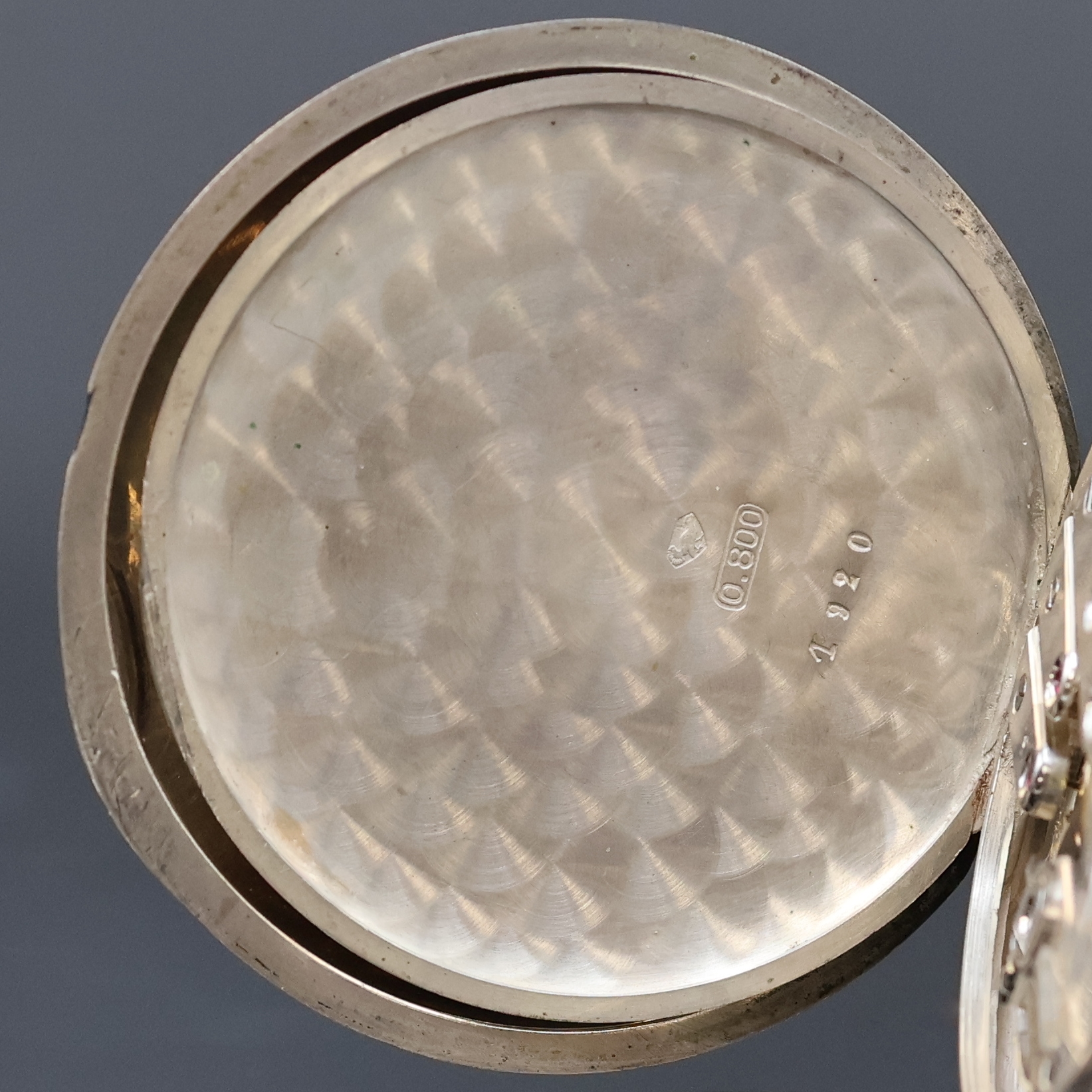 Detail e: UHRMACHERSCHULE Le Locle offene Tula-Silber Taschenuhr, Schweiz um 1910, floral verz. Geh., Tula am Rand besch., 2-tlg. Rähmchen- Emailzifferbl. m. ...
