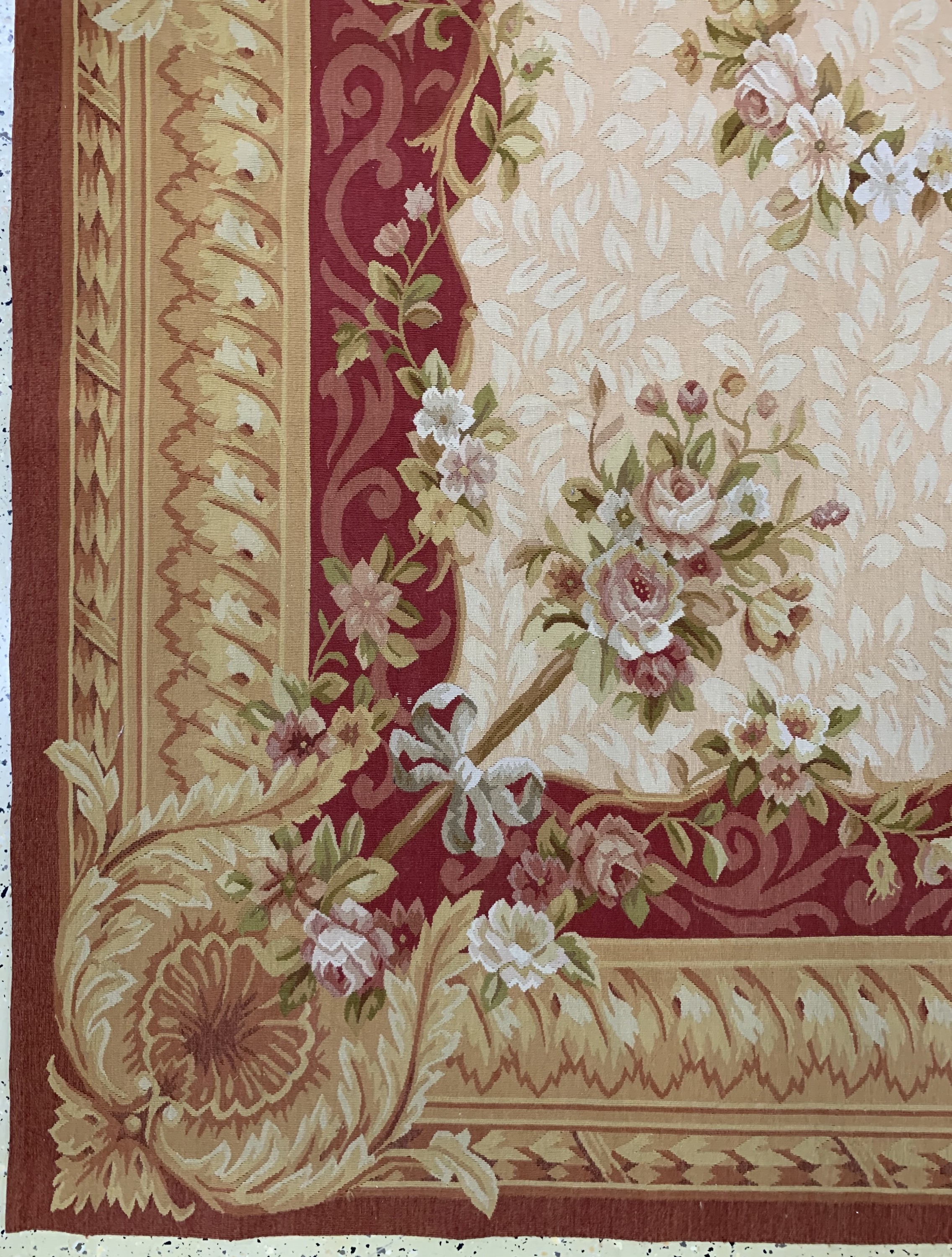 Detail b: Aubusson flachgewebt, China, Ende 20.Jhd, Wolle auf Baumwolle, ca. 370 x 270 cm, Reinigungsbedürftig, EHZ: 1-2
