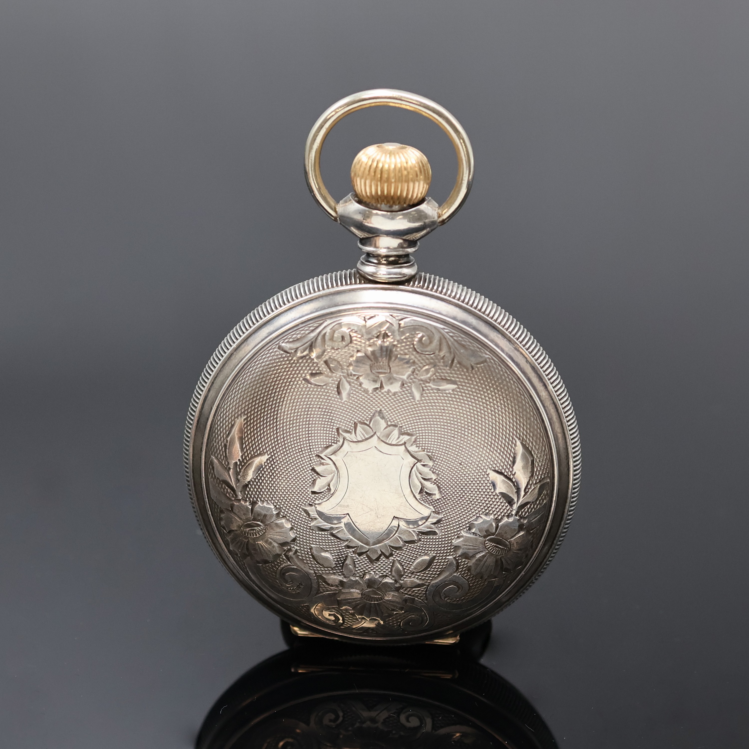 Detail b: STEWART SPECIAL schwere amerikanische Herren- Savonette in Sterlingsilber, USA um 1890, guill., floral grav. Geh. m. Goldscharnieren, 3-tlg. ...