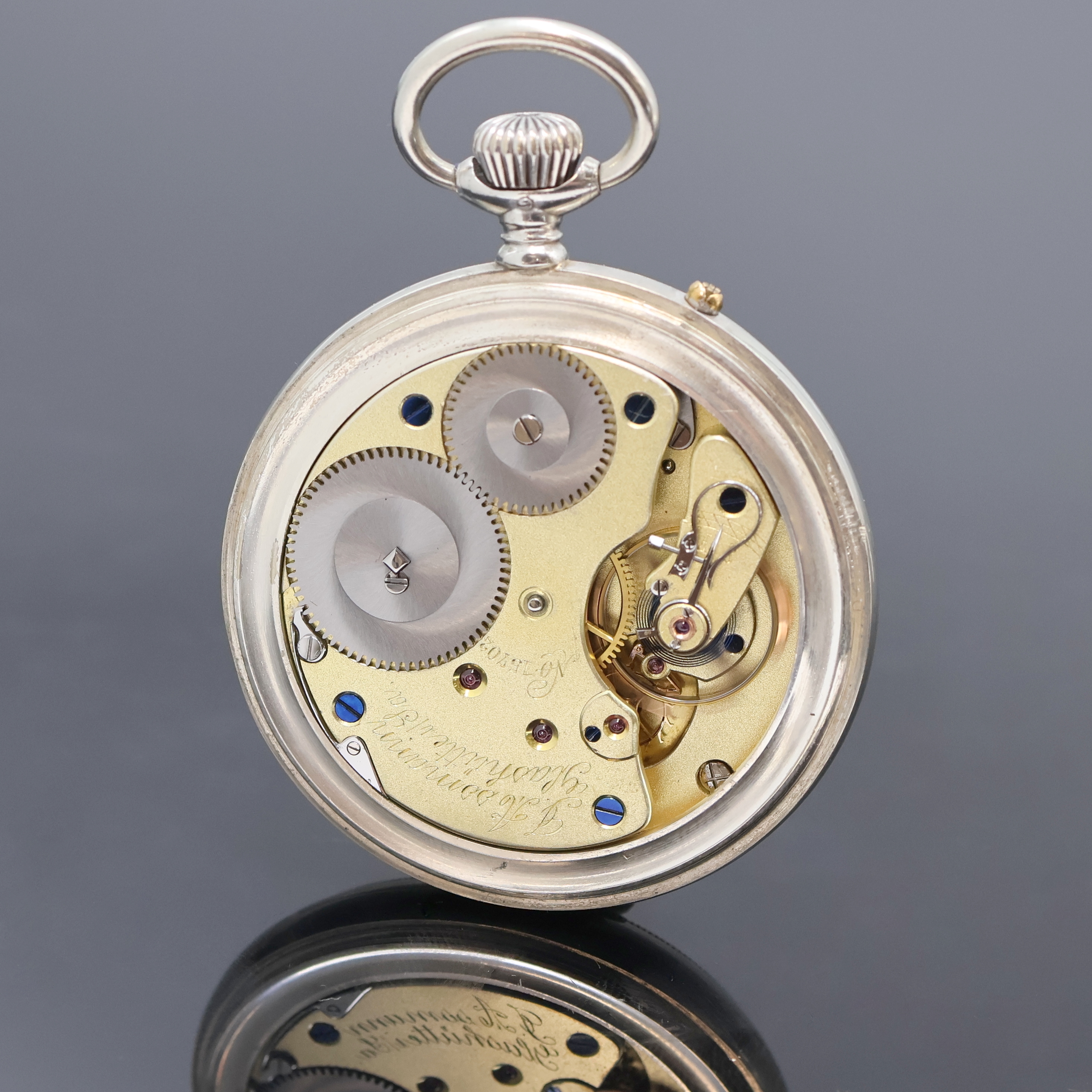 Detail b: J. ASSMANN Glashütte Taschenuhrwerk im neutralen Silbergehäuse, Deutschland um 1910, Geh. dell., Boden verschr., Emailzifferbl. m. röm. Zahlen, ...