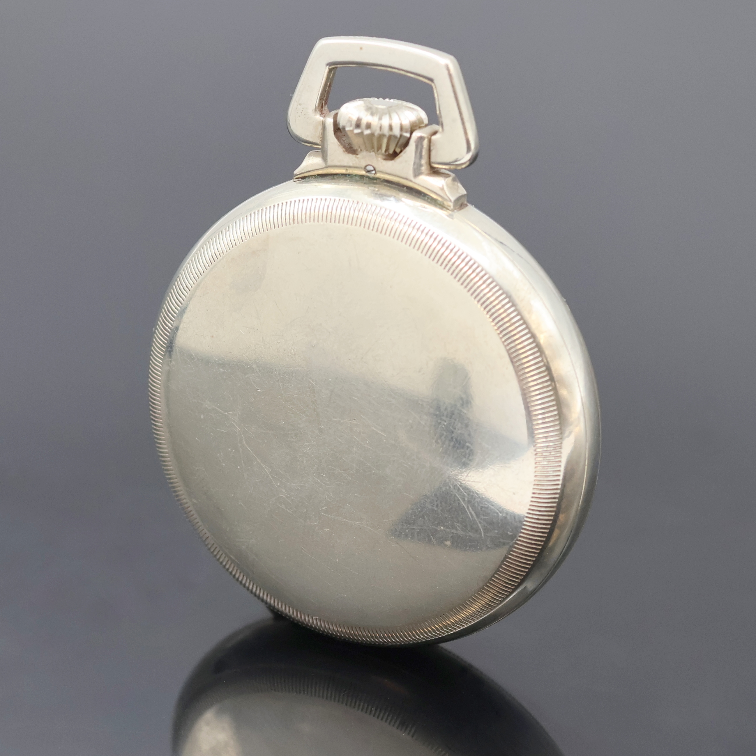 Detail a: VACHERON & CONSTANTIN Taschenuhrwerk im neutralen amerikanischen Nickelgehäuse, Schweiz um 1920, 3-tlg. verschr. Geh., 2 tlg.- Emailzifferbl. m. ...