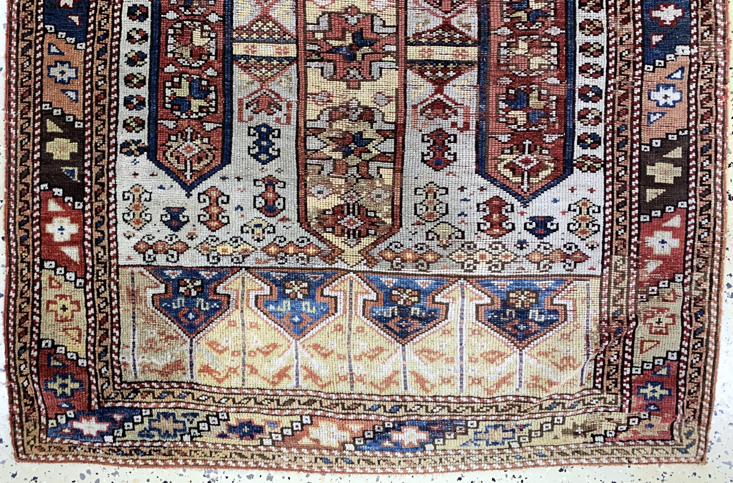 Detail c: Melas antik, Türkei, 19.Jhd, Wolle auf Wolle, ca. 117 x 100 cm, EHZ: 3-4