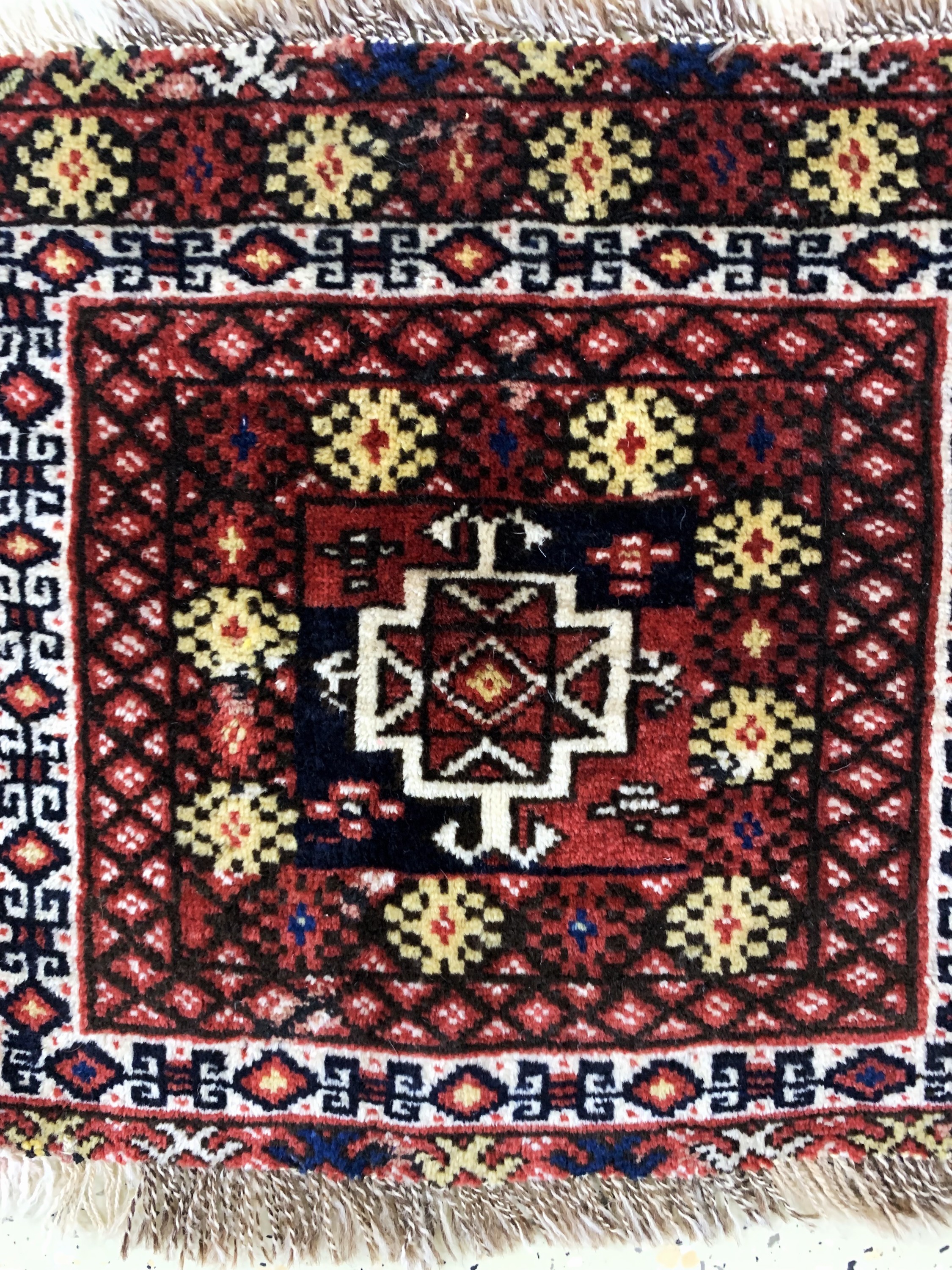 Detail a: Konvolut aus Taschenfront & Salztasche, Persien, um 1900, Wolle auf Wolle, ca. 60 x 40 cm, EHZ: 2-3