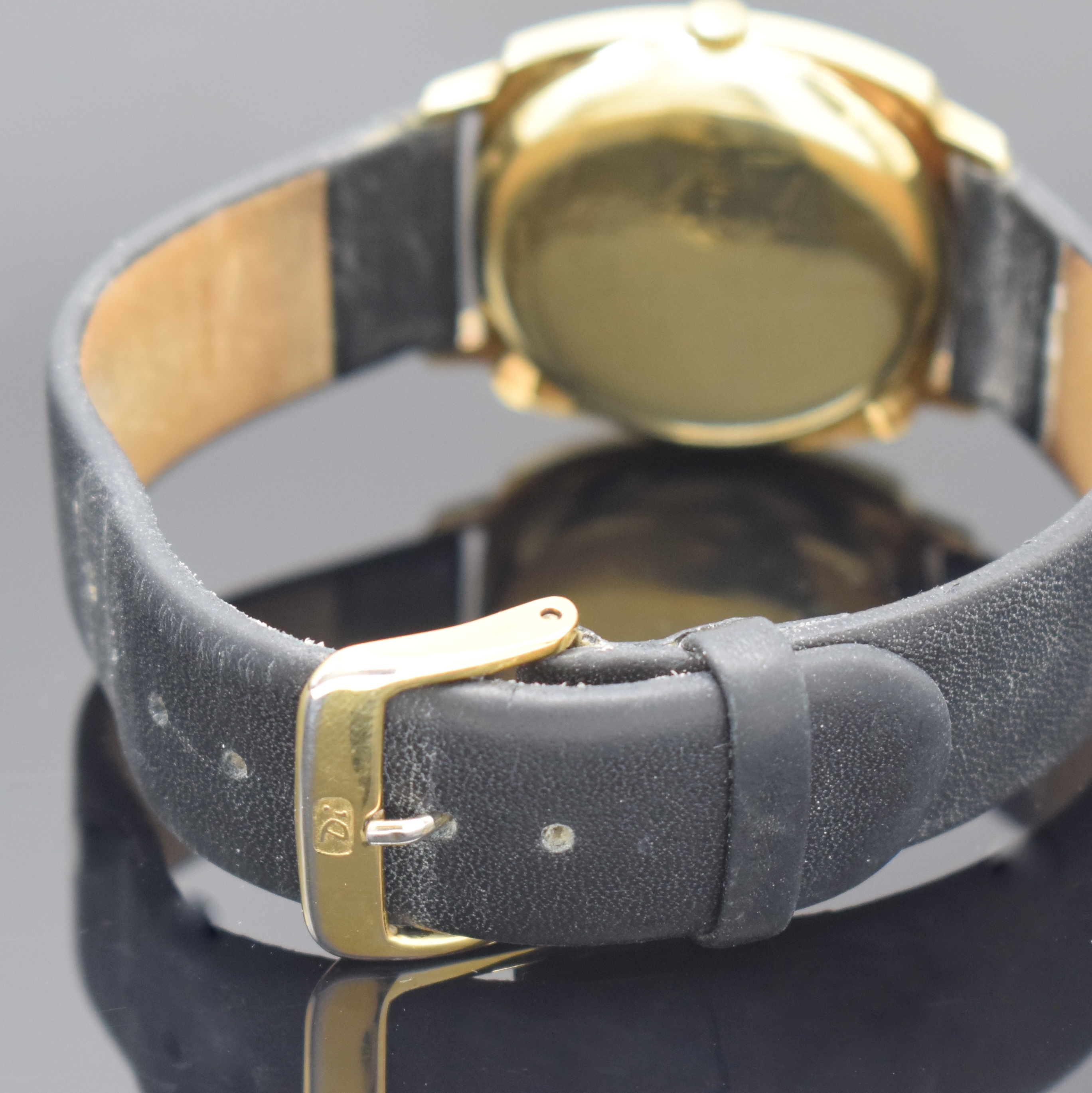 Detail b: BERGANA Herrenarmbanduhr in GG 585/000, Schweiz um 1970, umgebaut auf quartz, Kissen- förm. Geh., Boden aufgedr., silb. Zifferbl. pat., Datum b. 3, ...