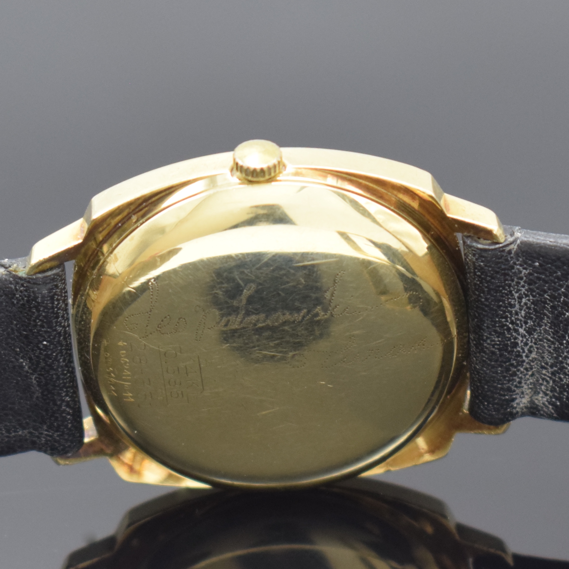 Detail d: BERGANA Herrenarmbanduhr in GG 585/000, Schweiz um 1970, umgebaut auf quartz, Kissen- förm. Geh., Boden aufgedr., silb. Zifferbl. pat., Datum b. 3, ...