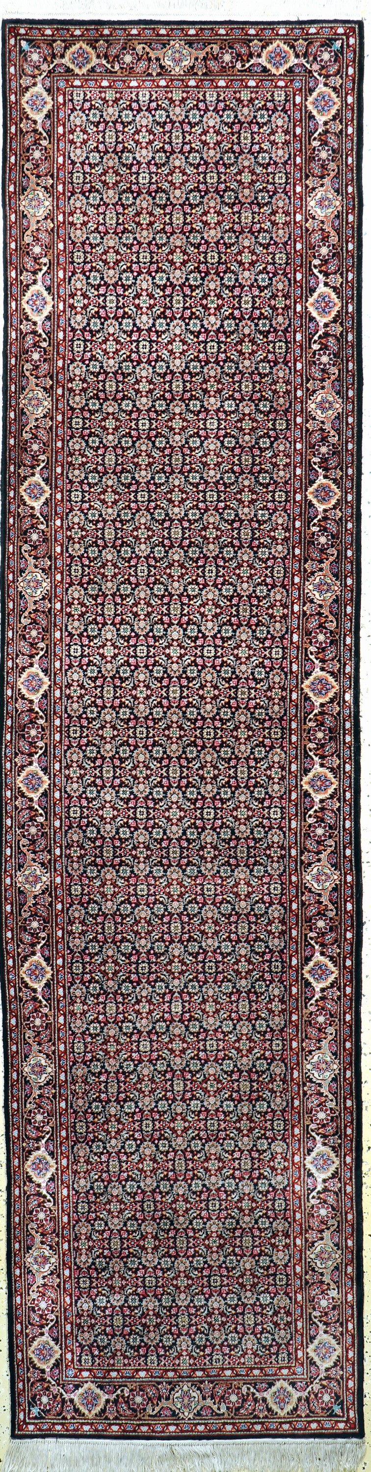 Täbriz fein, China, Ende 20.Jhd, Korkwolle auf Baumwolle, ca. 310 x 80 cm, EHZ: 2
