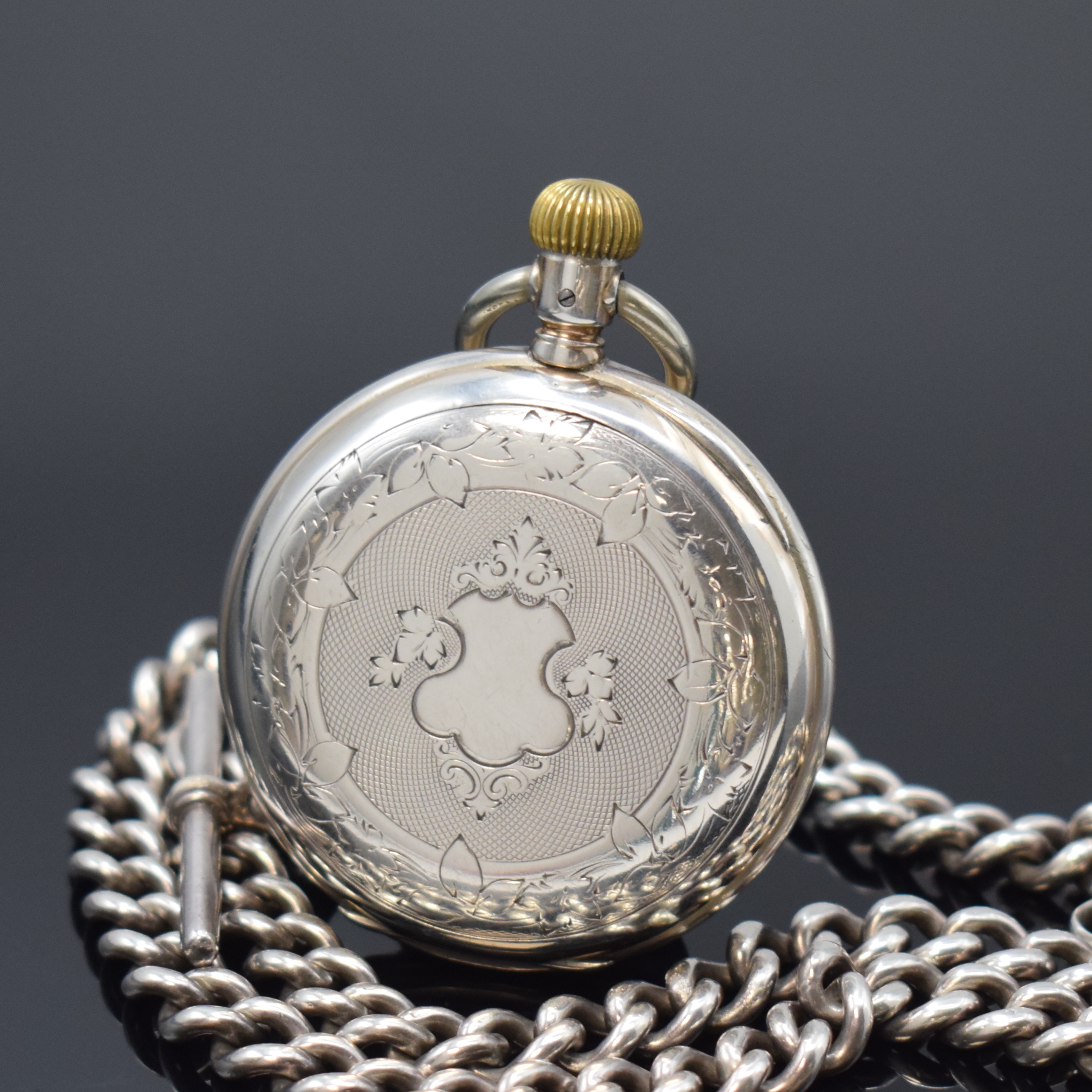 Detail c: LONGINES frühe Halbsavonette in Silber an schwerer Sterling-Silberkette, Schweiz um 1885, floral grav. Geh., sign., teil-guill. Cuvette, Innenseite ...