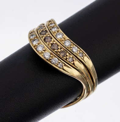 Image 26920212 - 14 kt Gold Brillant Ring, GG 585/000, 3- rhg., insg. 14 Brillanten und 7 8/8-Diamanten ...