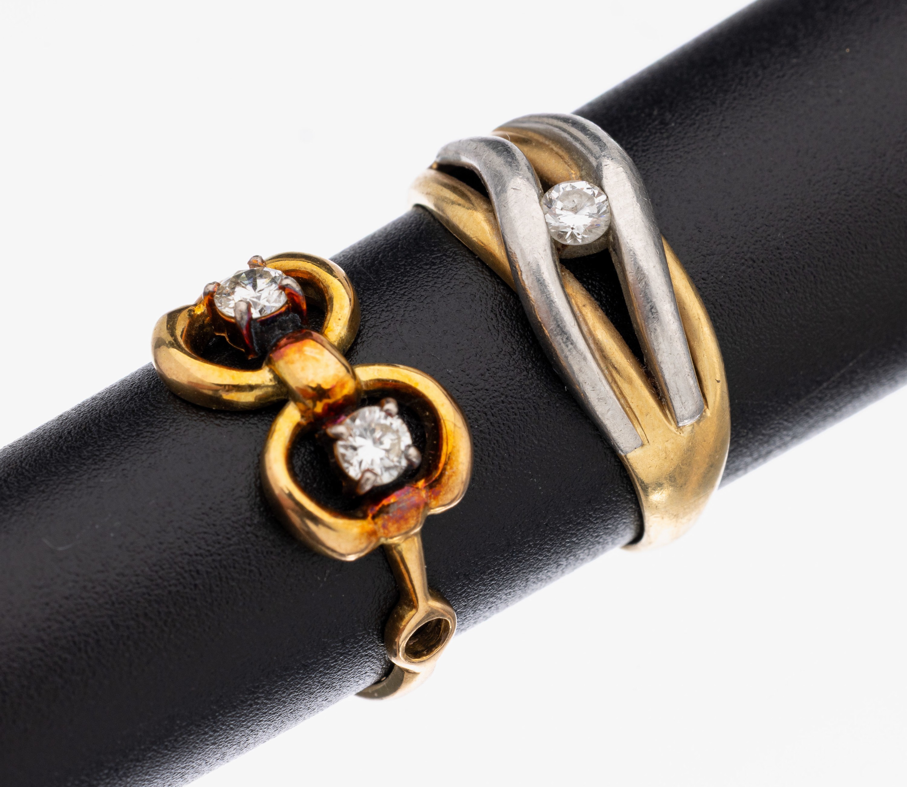 14 kt Gold/Platin Brillant-Konvolut, best. aus: 1 x Ring, Platin/GG, Brillant ca. 0.10 ct(grav.) Weiß/p, RW 52, 1 x Ring, GG 585/000, 2Brillanten ...