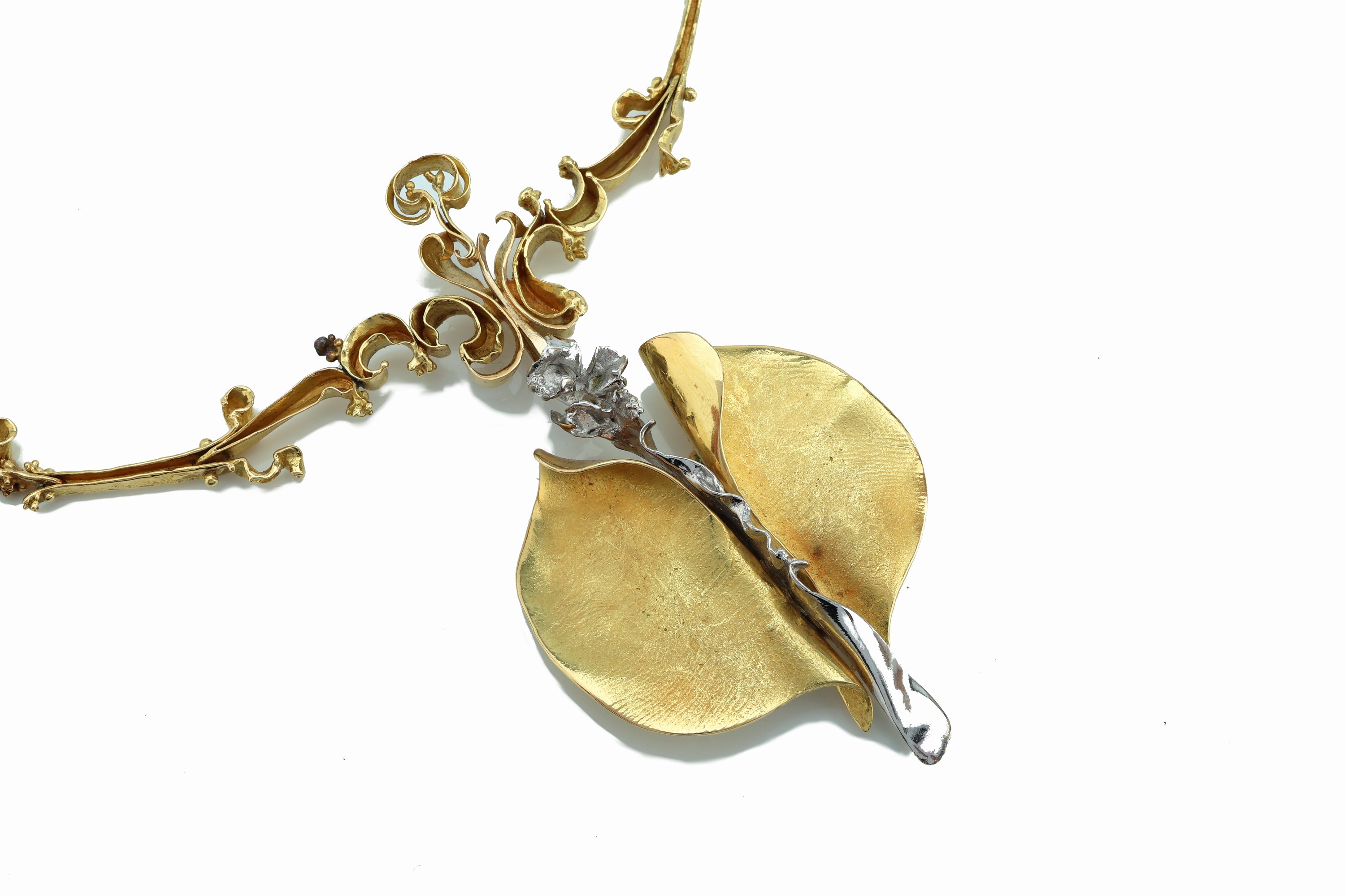 Detail b: Ausgefallenes 18 kt Gold Variations-Collier, GG/WG 750/000, reine Handarbeit, wohl Unikat, 2 versch. Abhängungen, 1 x auch als Brosche tragbar, ca. ...