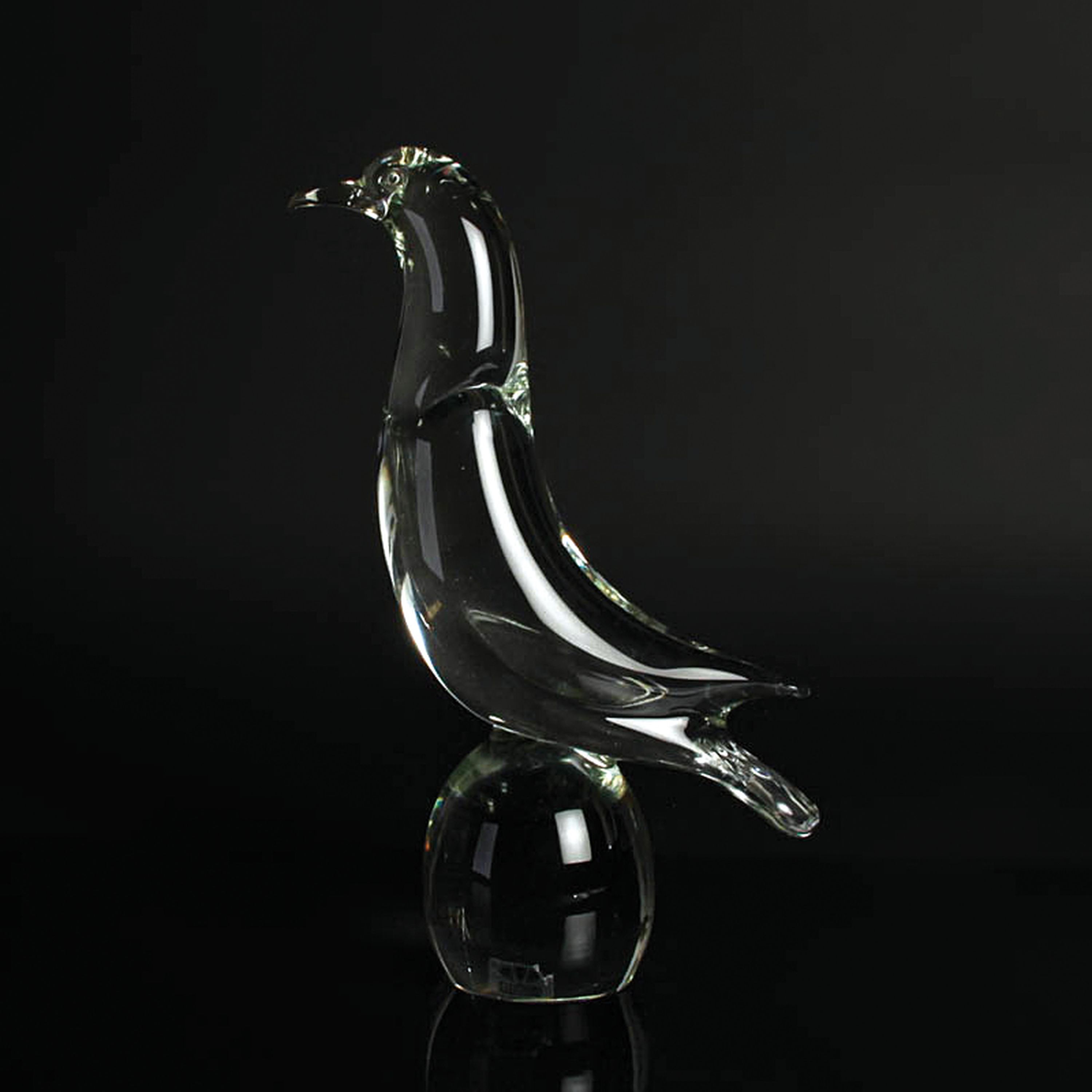 Detail a: Zwei Glasskulpturen Vögel, Fratelli Toso, Murano, 1970er-Jahre, grün getöntes Glas, mit Hersteller-Etikett, H. 30/34 cm