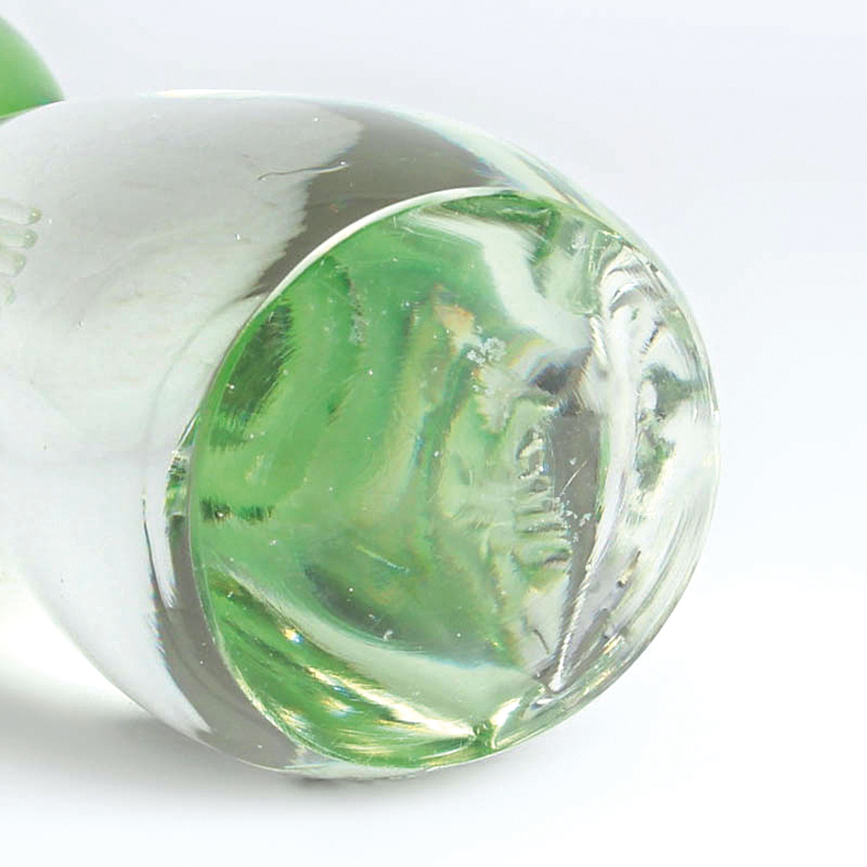 Detail e: Zwei Glasskulpturen Vögel, Fratelli Toso, Murano, 1970er-Jahre, grün getöntes Glas, mit Hersteller-Etikett, H. 30/34 cm