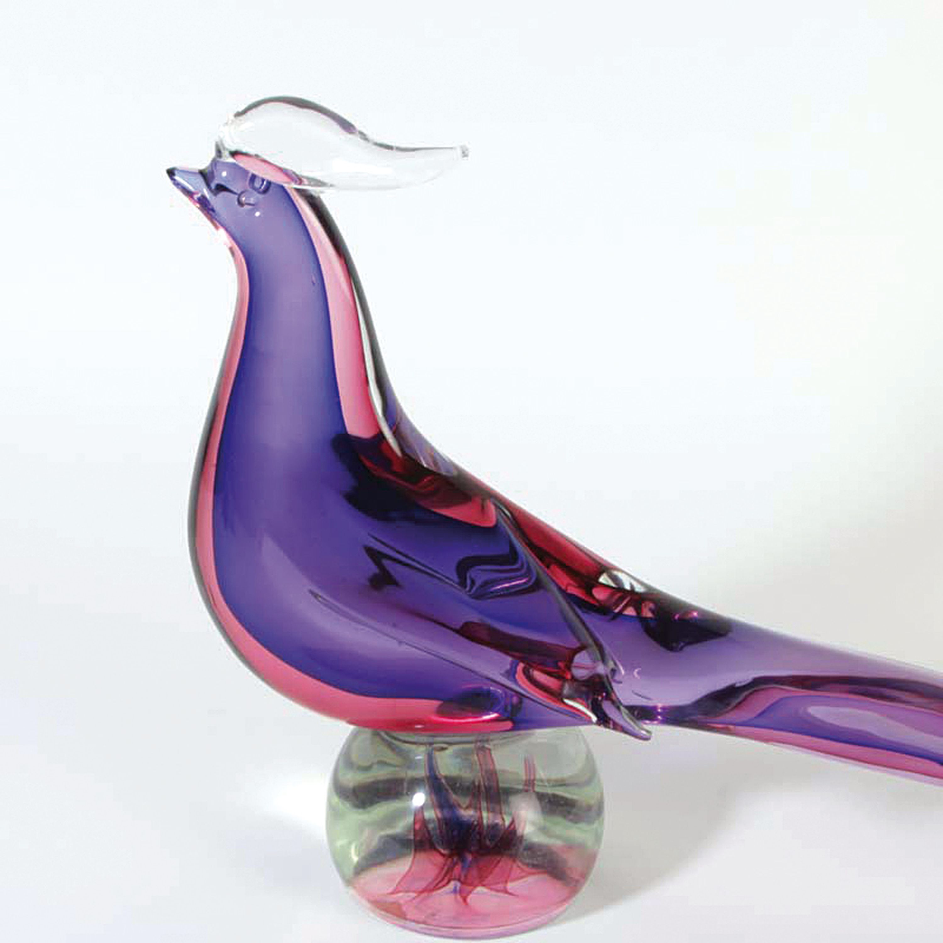 Detail d: Sommerso Glasskulptur Vogel, Murano, 1950er -Jahre, farbloses Glas blau und rosafarben innen überfangen, 30x50x12 cm, schwere Qualität