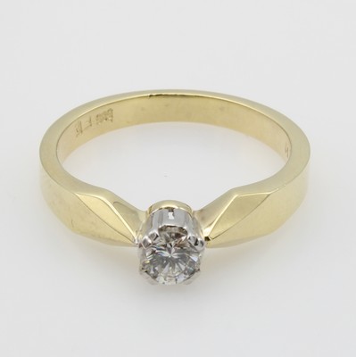 26920572a - Ring mit Brillant, GG/WG 585/000, Brill. in Krappenfassung ca. 0.30 ct feines ...