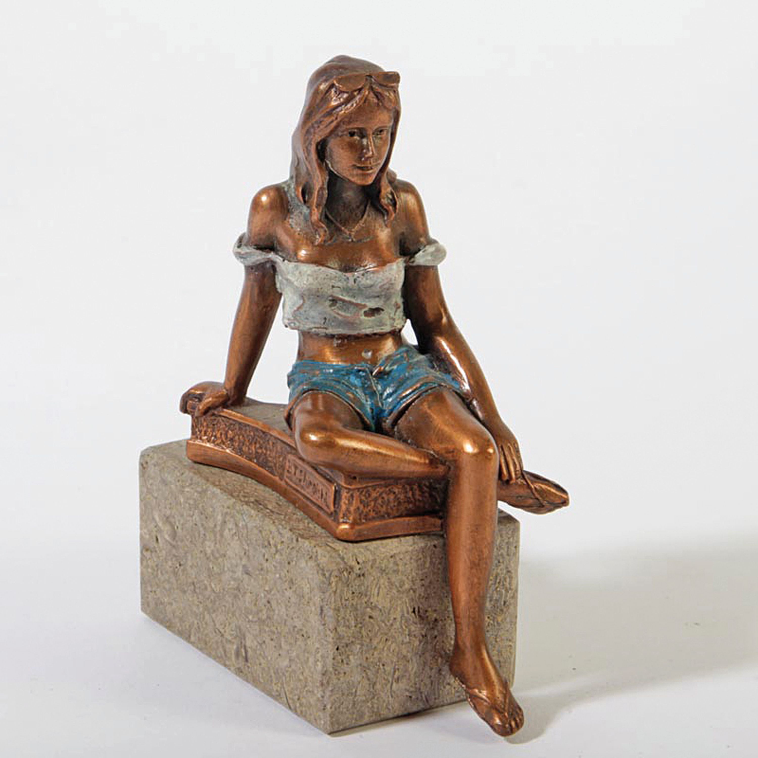 Detail a: Romeo-Barry Shiraishi, geb. 1938, zwei Bronzefiguren, "Love Story/Homme et Femme", auf Steinsockeln, H. 14/16 cm