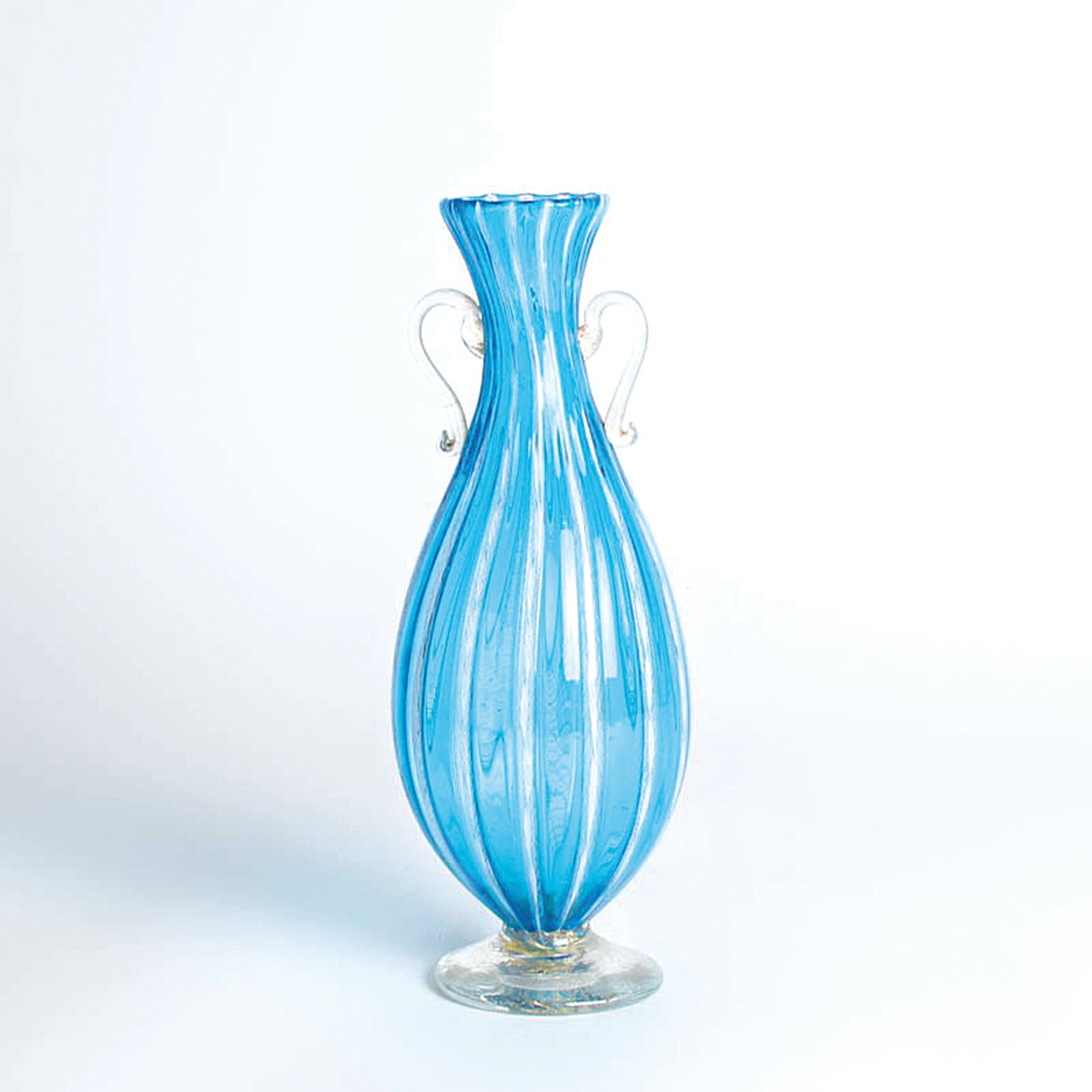 Detail a: 4 Zanfirico-Vasen in blauem Kolorit, Fratelli Toso, Murano, 1960-70, farbloses Glas in blauer Zanfirico-Technik, tlw. mit Herstelleretiketten, H. ...