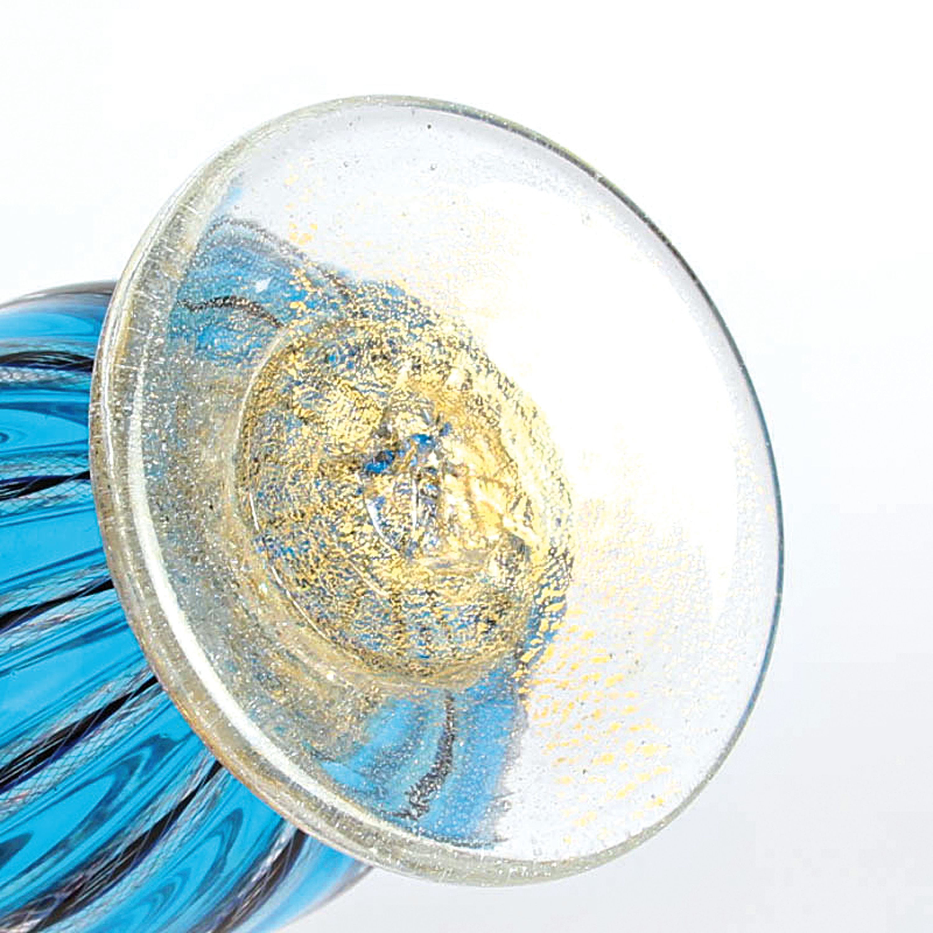 Detail h: 4 Zanfirico-Vasen in blauem Kolorit, Fratelli Toso, Murano, 1960-70, farbloses Glas in blauer Zanfirico-Technik, tlw. mit Herstelleretiketten, H. ...