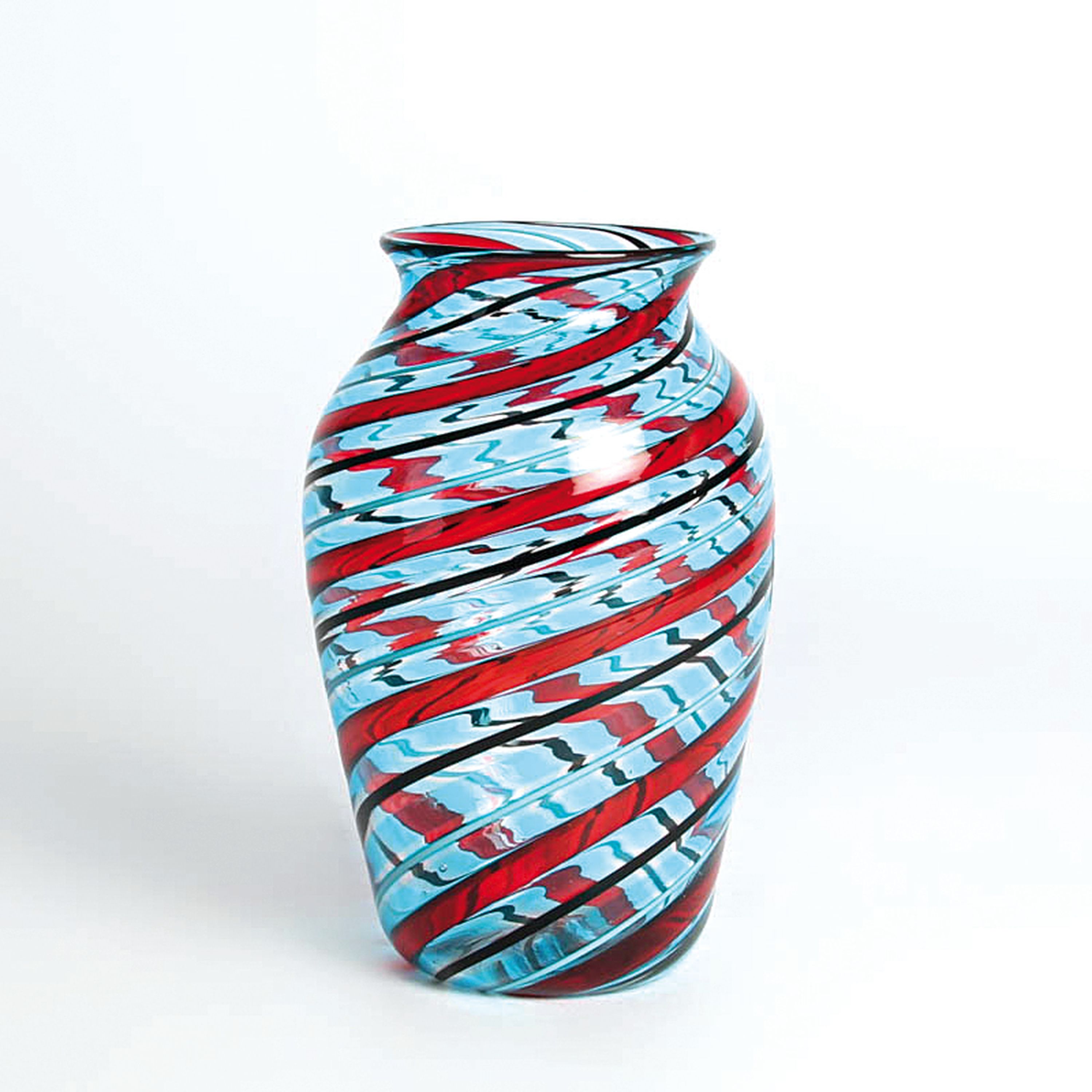 Detail b: 4 Glasvasen, Fratelli Toso, Murano, 1960-70, farbloses Glas, rot, schwarz und orangefarbene Fadeneinschmelzungen, H. 15-23 cm