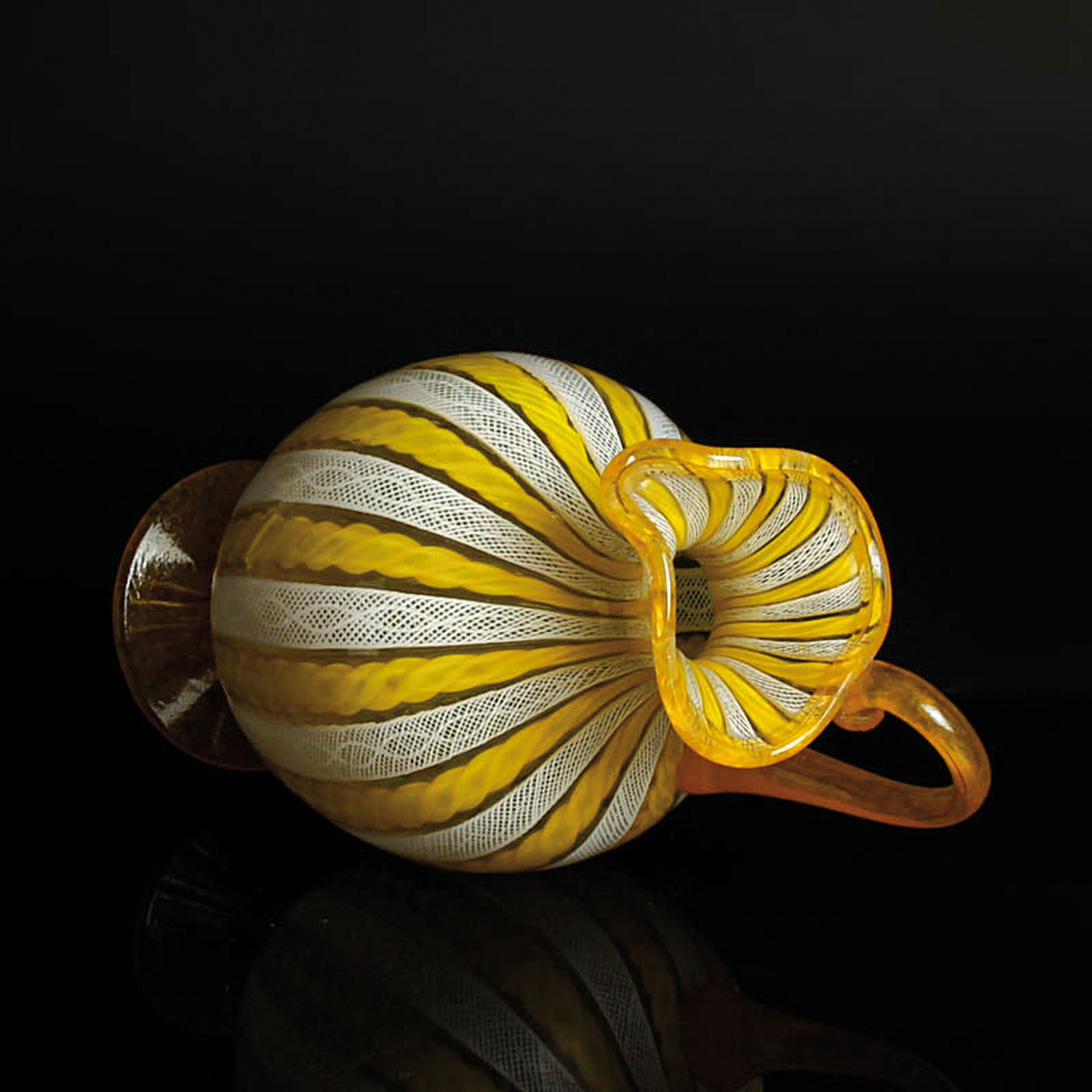 Detail o: 4 Zanfirico-Vasen in gelb-grünem Kolorit, Fratelli Toso, Murano, 1960-70, farbloses Glas, weiße und gelb-grünfarbene gedrehte Fadeneinschmelzungen ...
