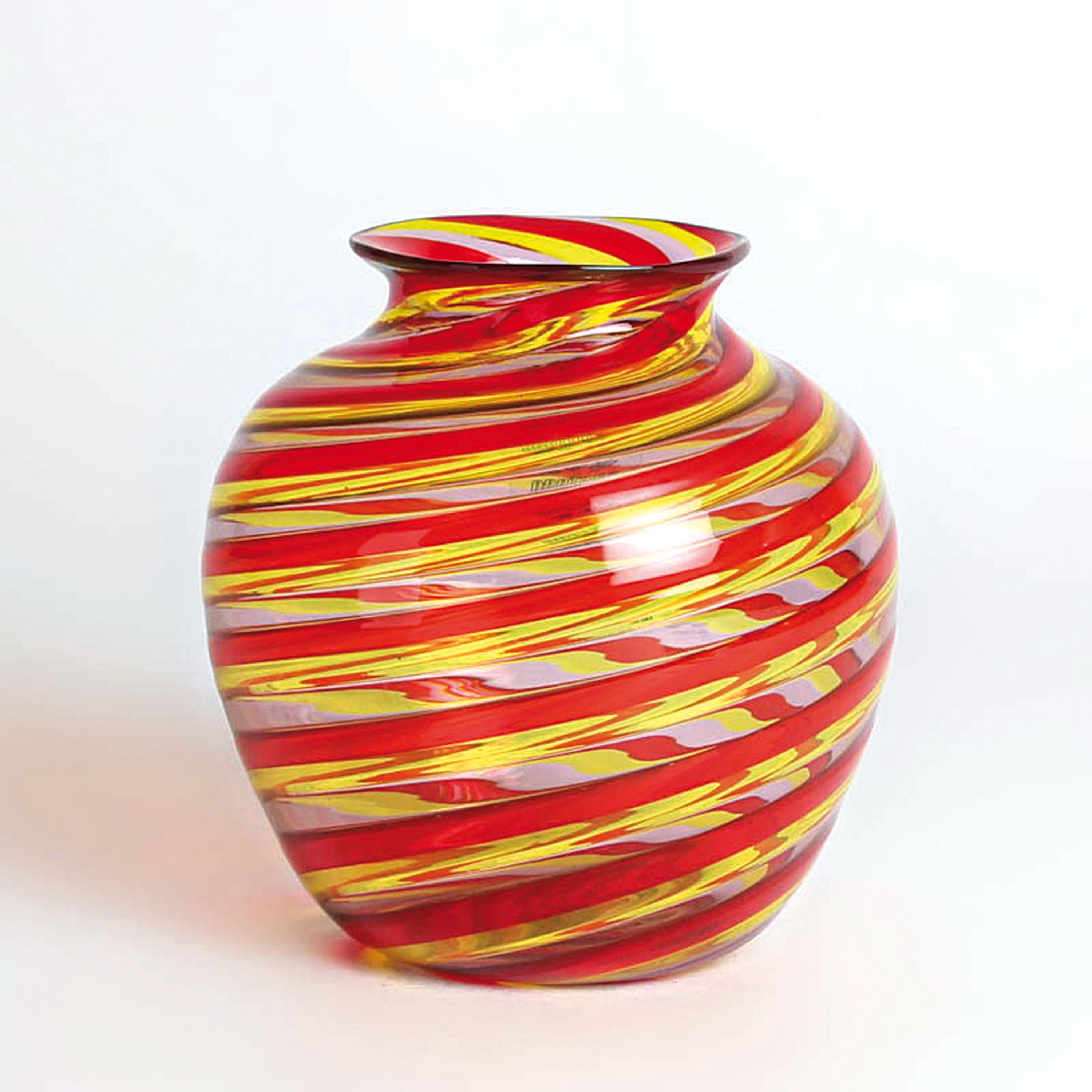 4 a Canne-Vasen, Fratelli Toso, Murano, 1960-70, farbloses Glas, rote, gelbe und schwarze Fadeneinschmelzungen z.T. spiralförmig verlaufend, H. ...