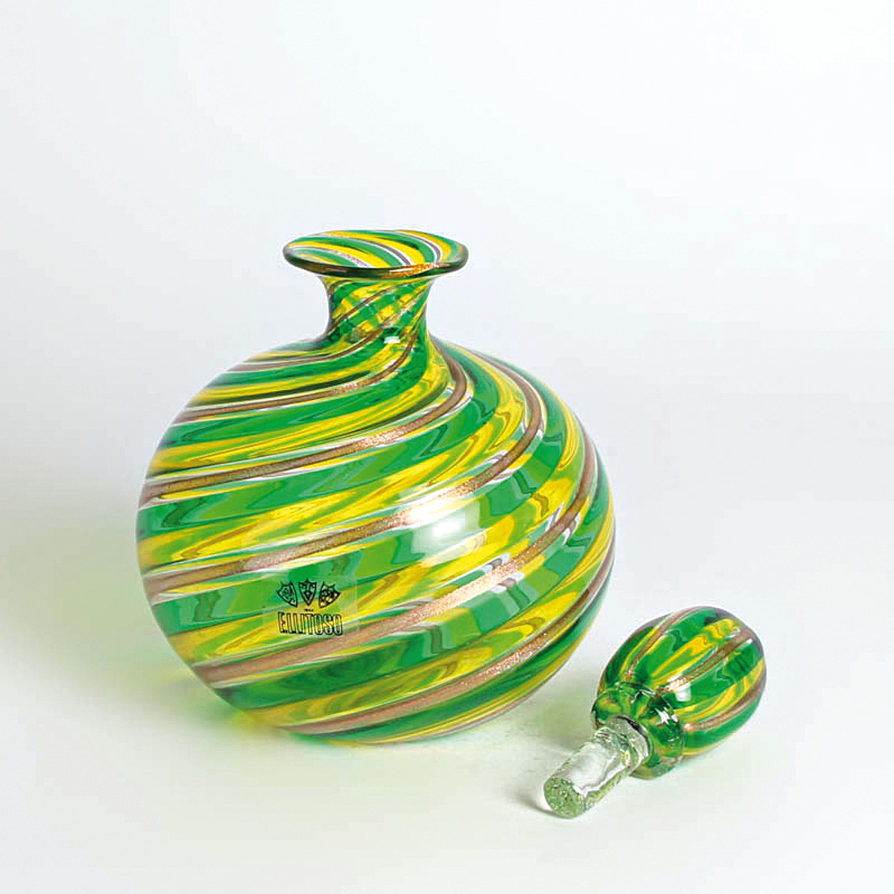 Detail a: a Canne-Flakon, Fratelli Toso, Murano, 1960-70, farbloses Glas, gelb-grüne Faden- sowie Kupferpulvereinschmelzungen, mit Stopfen, Herstelleretikett, ...
